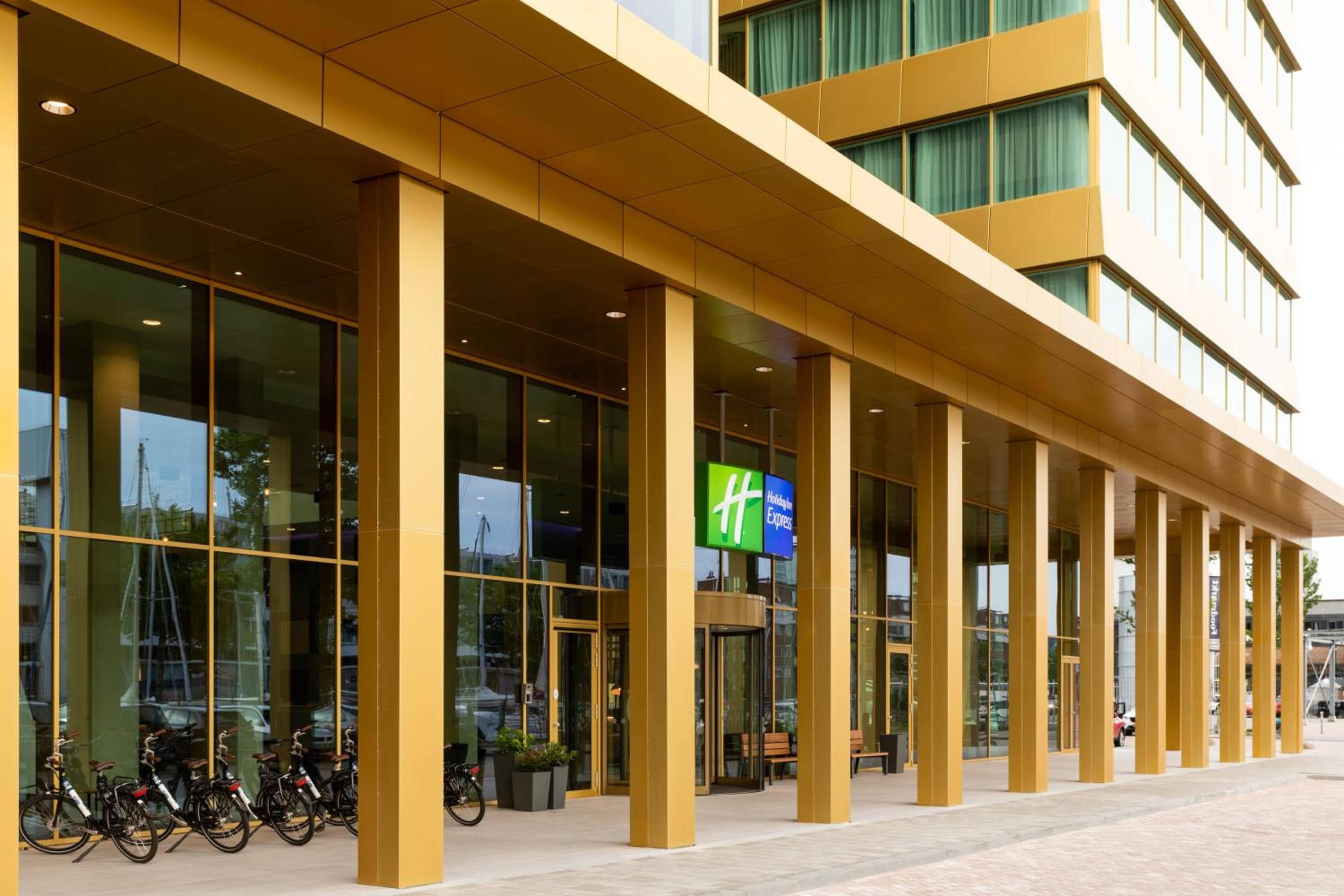 Holiday Inn Express Amsterdam - North Riverside, ein IHG Hotel — 1
