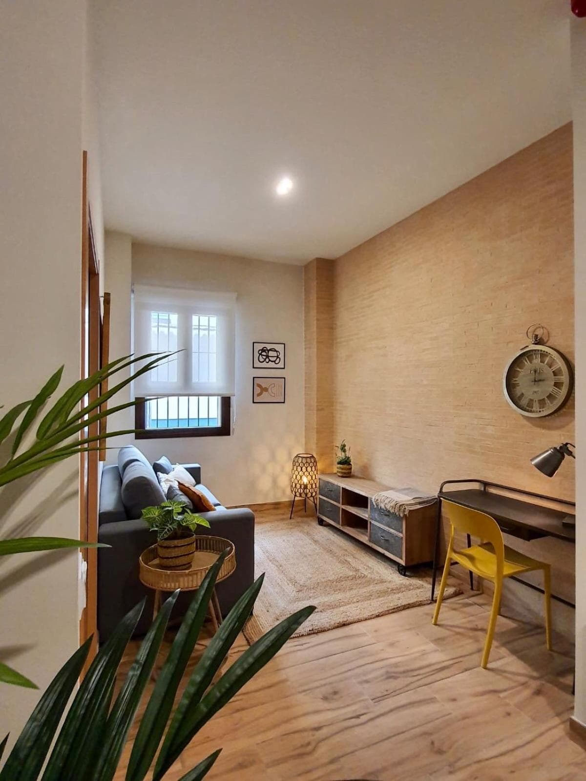 MH Apartments Central Sevilla — 11