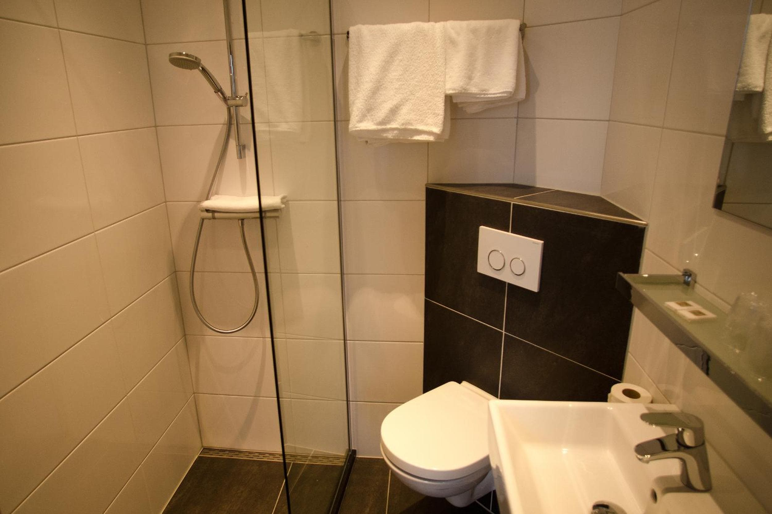 Hotel Cornelisz — 13