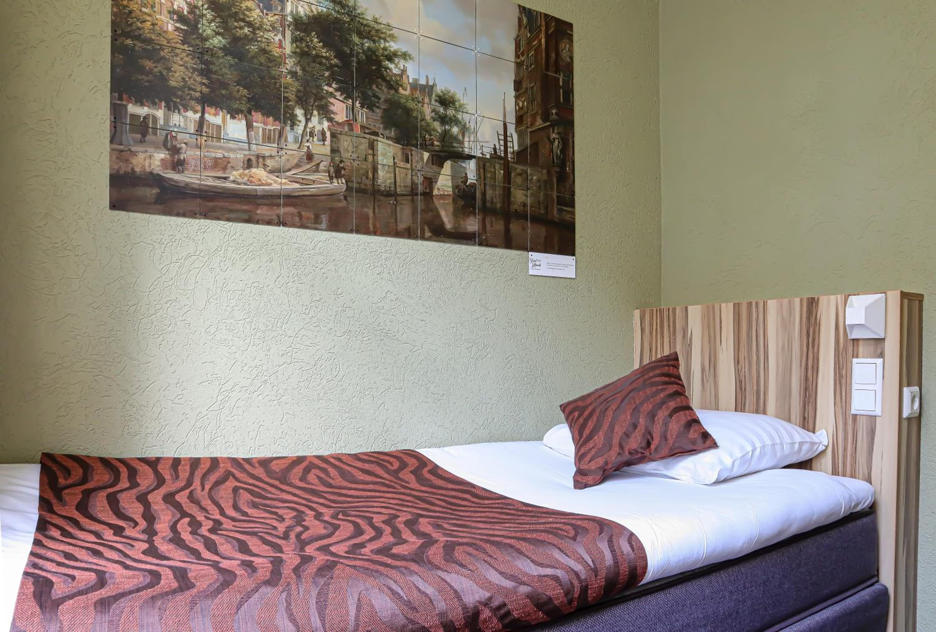 Hotel Asterisk, un hotel familiar — 23