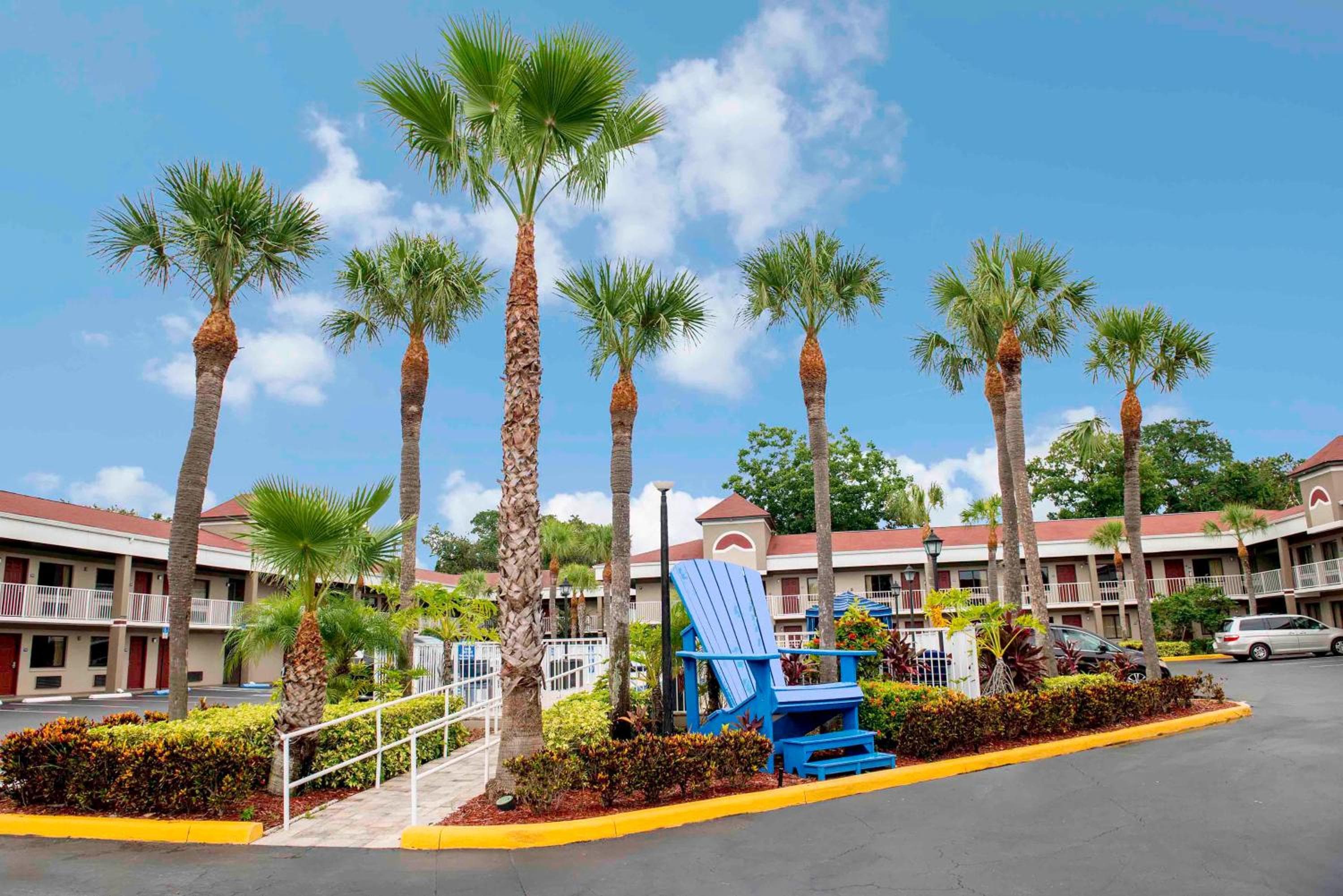 Hotel Süd Tampa & Suiten — 1