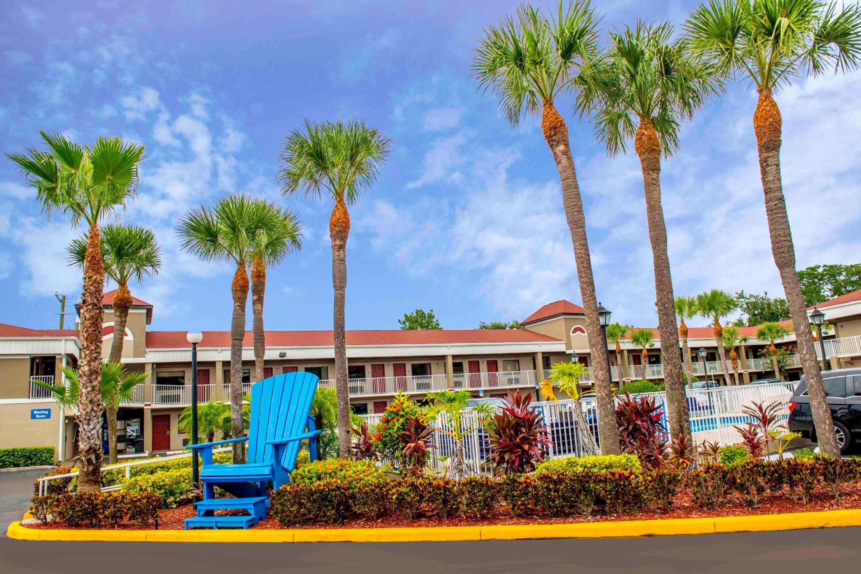 Hotel Süd Tampa & Suiten — 8
