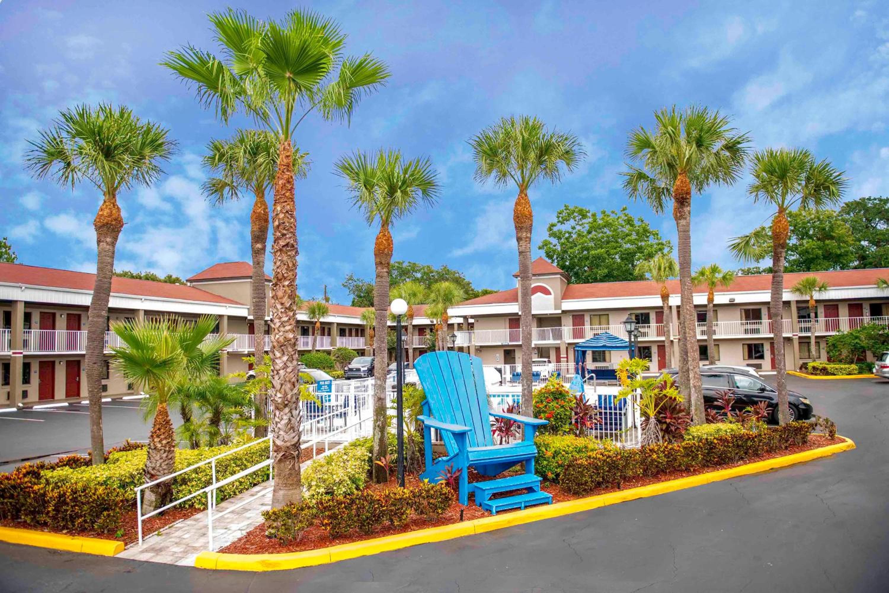 Hotel Süd Tampa & Suiten — 10