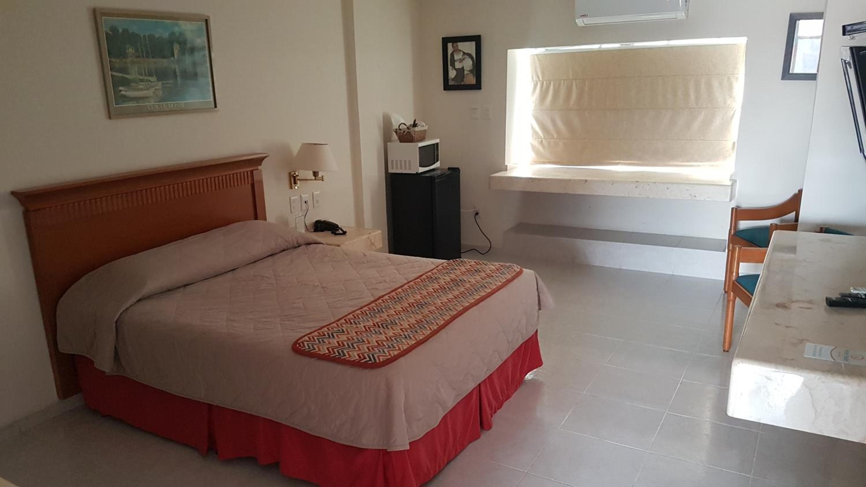 Hotel y Suites Nader — 10