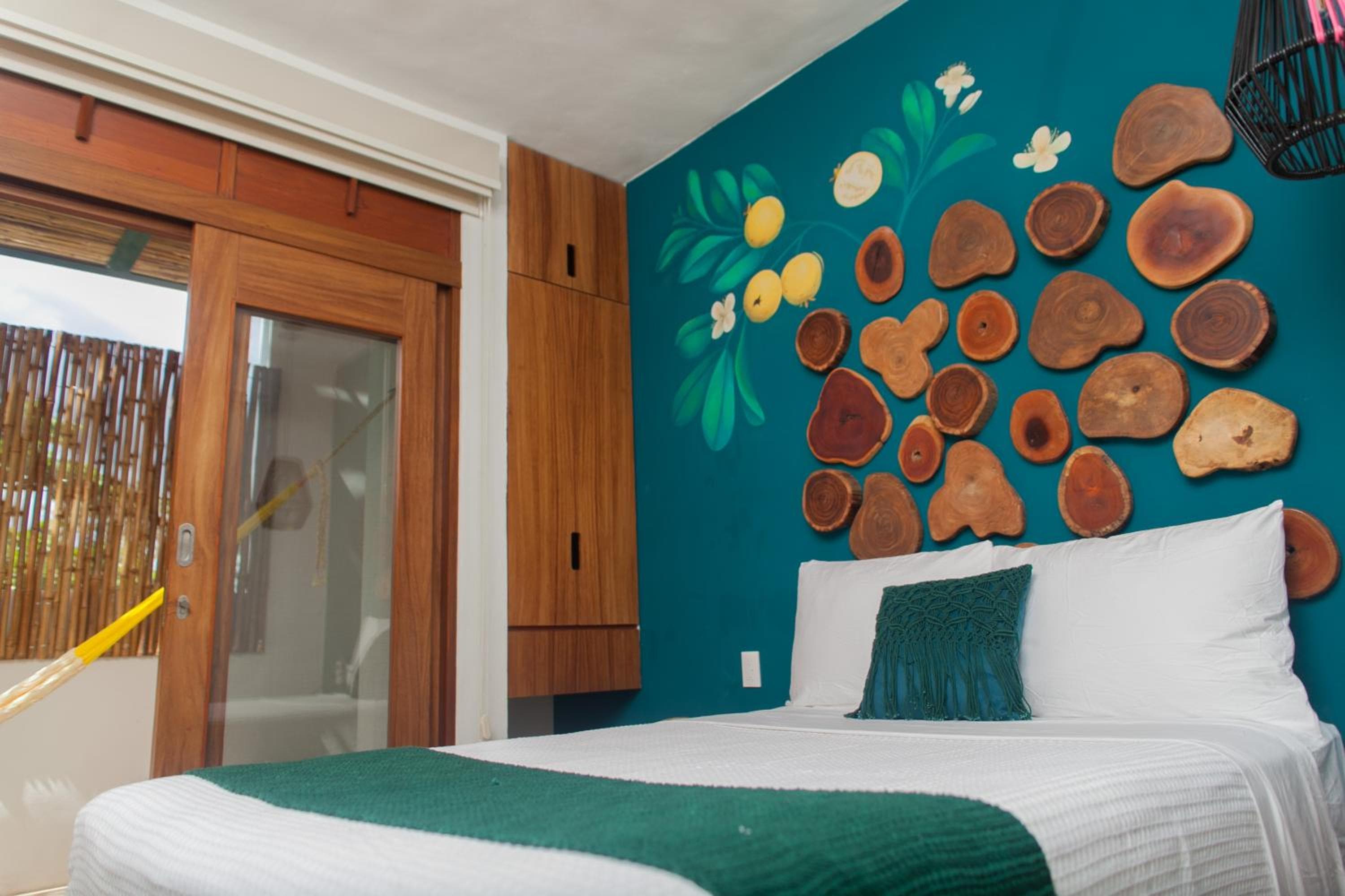 Latino Hotel Boutique — 8