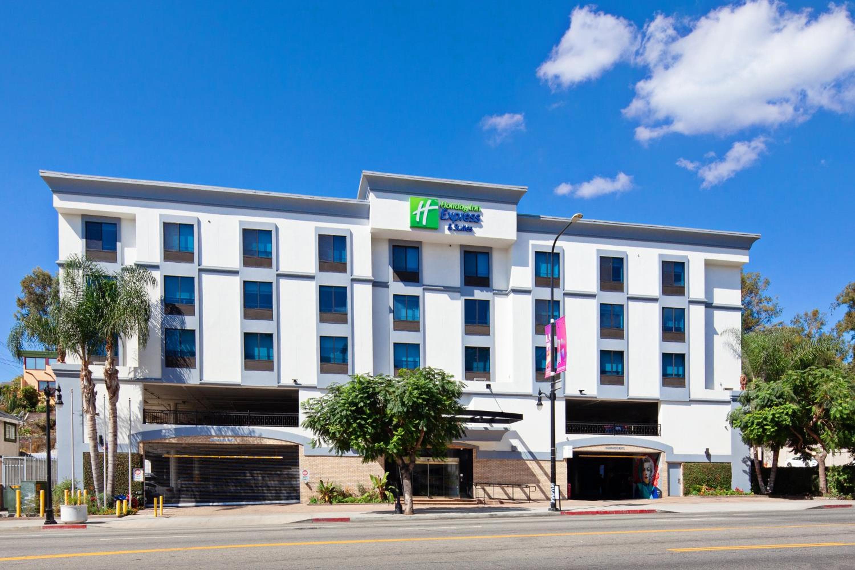 Holiday Inn Express Hollywood Walk of Fame by IHG — 12