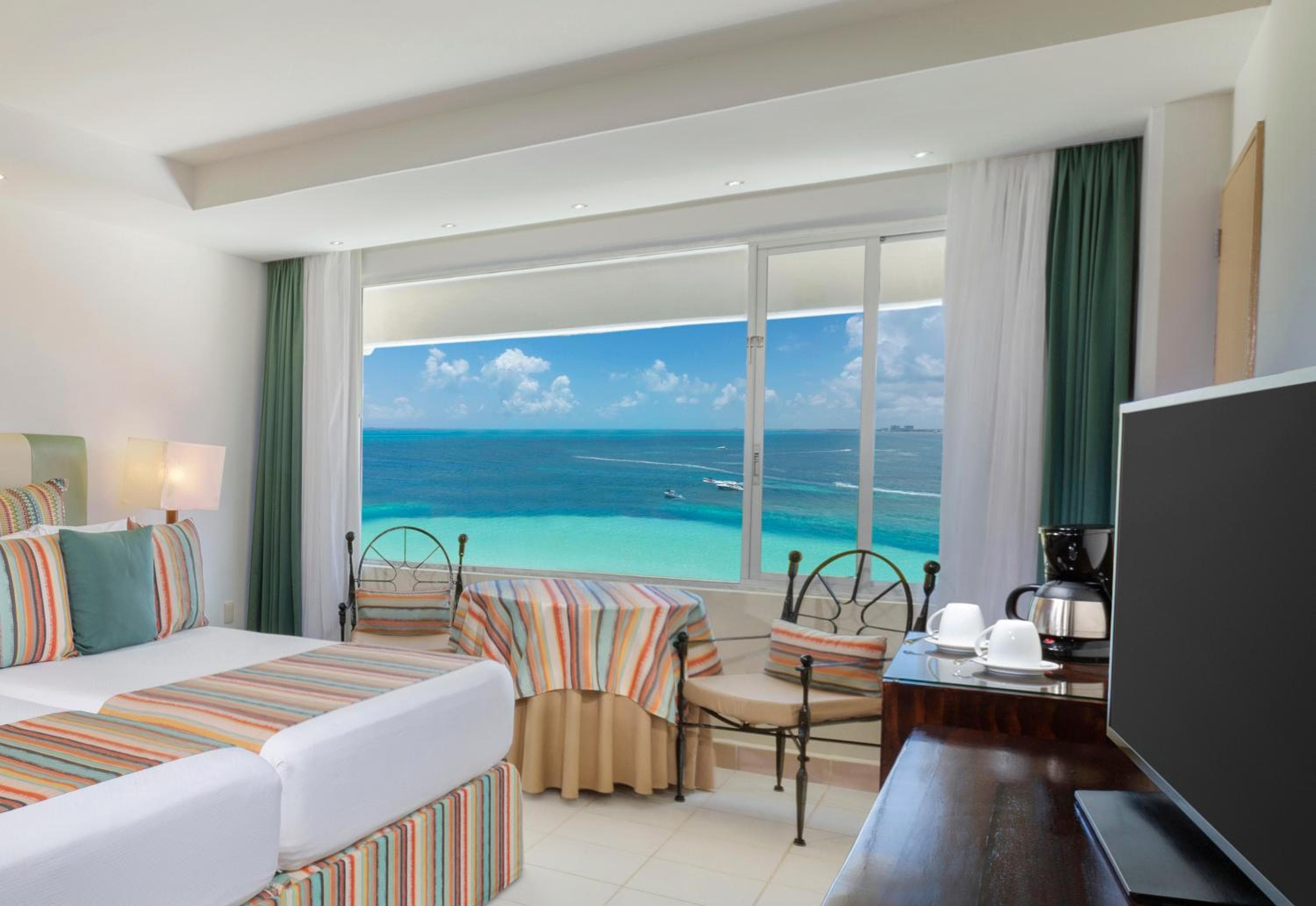 Oasis Palm - All Inclusive — 24