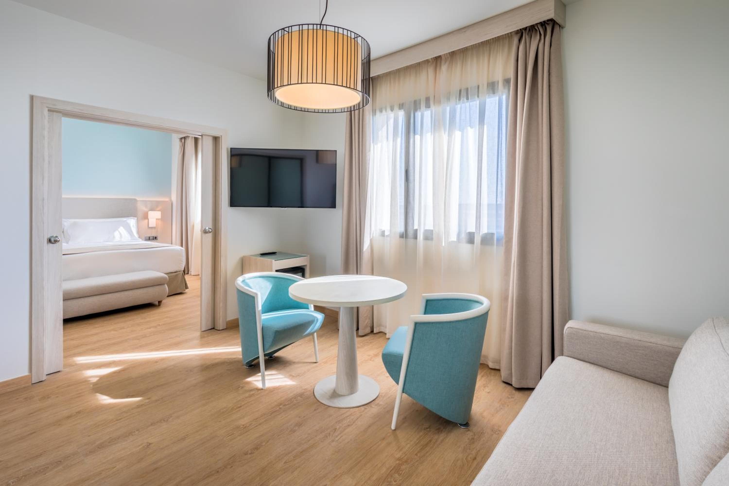 Occidental Sevilla Viapol — 24