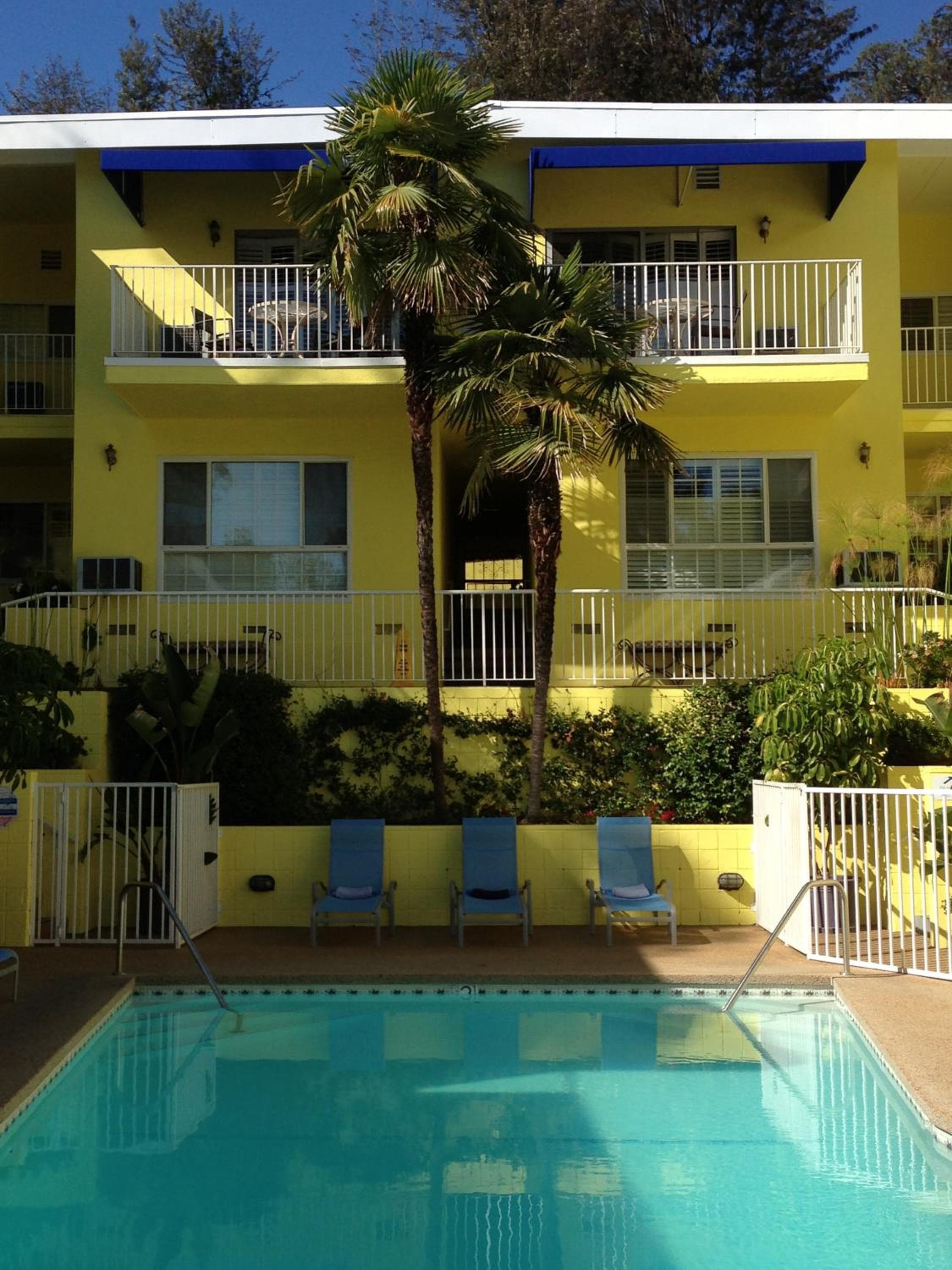 Magic Castle Hotel — 4