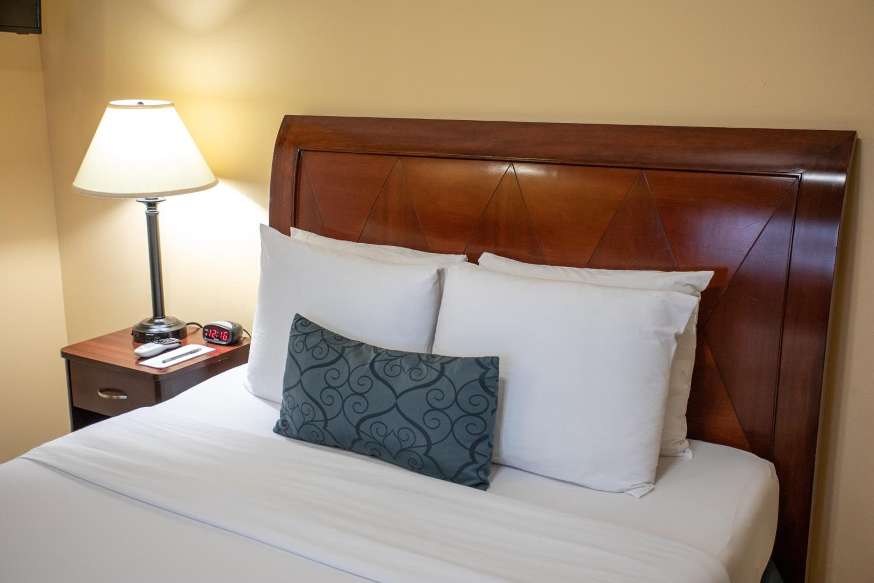 The Hotel Hollywood — 9