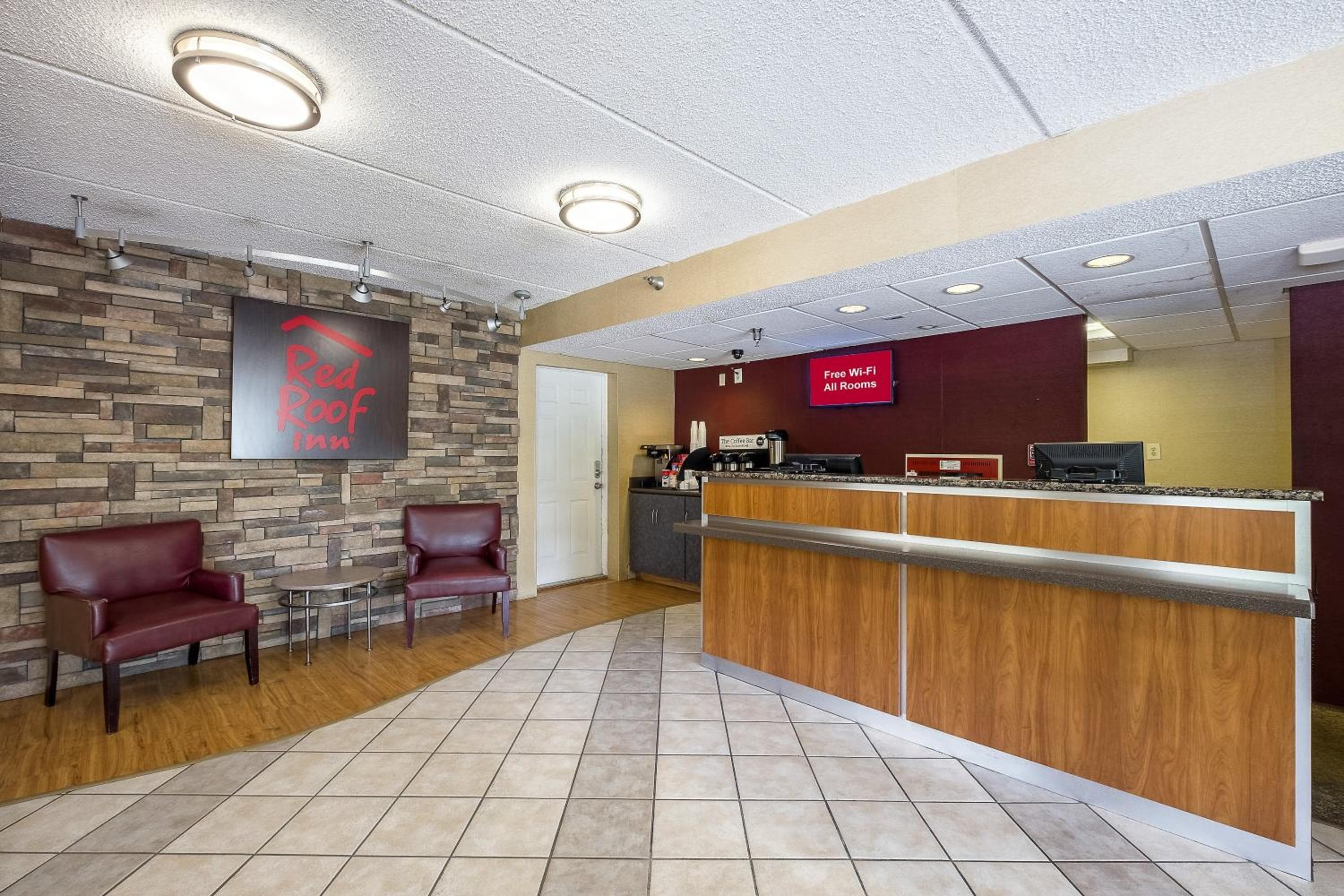 Red Roof Inn Tampa-Brandon — 4