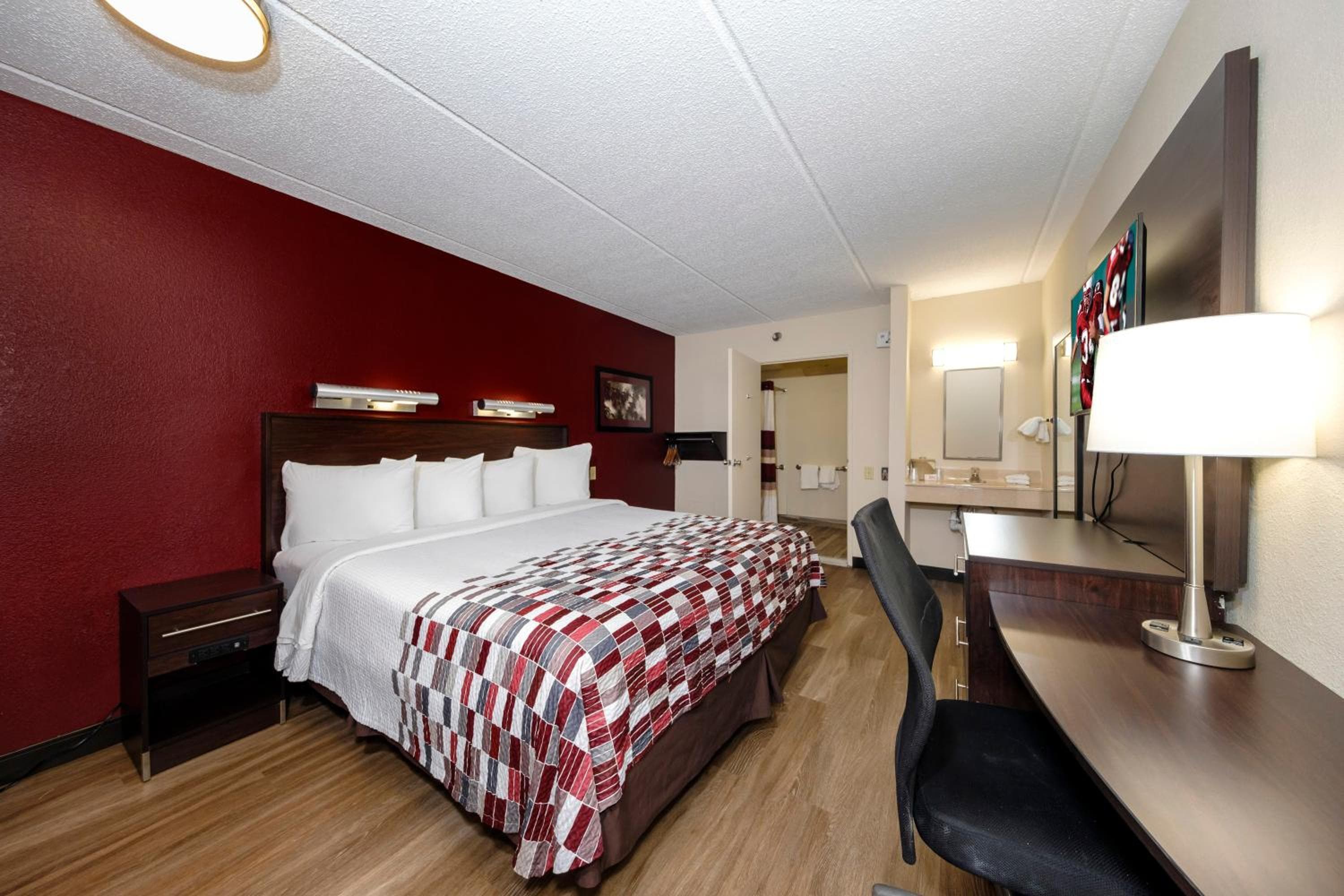 Red Roof Inn Tampa-Brandon — 24