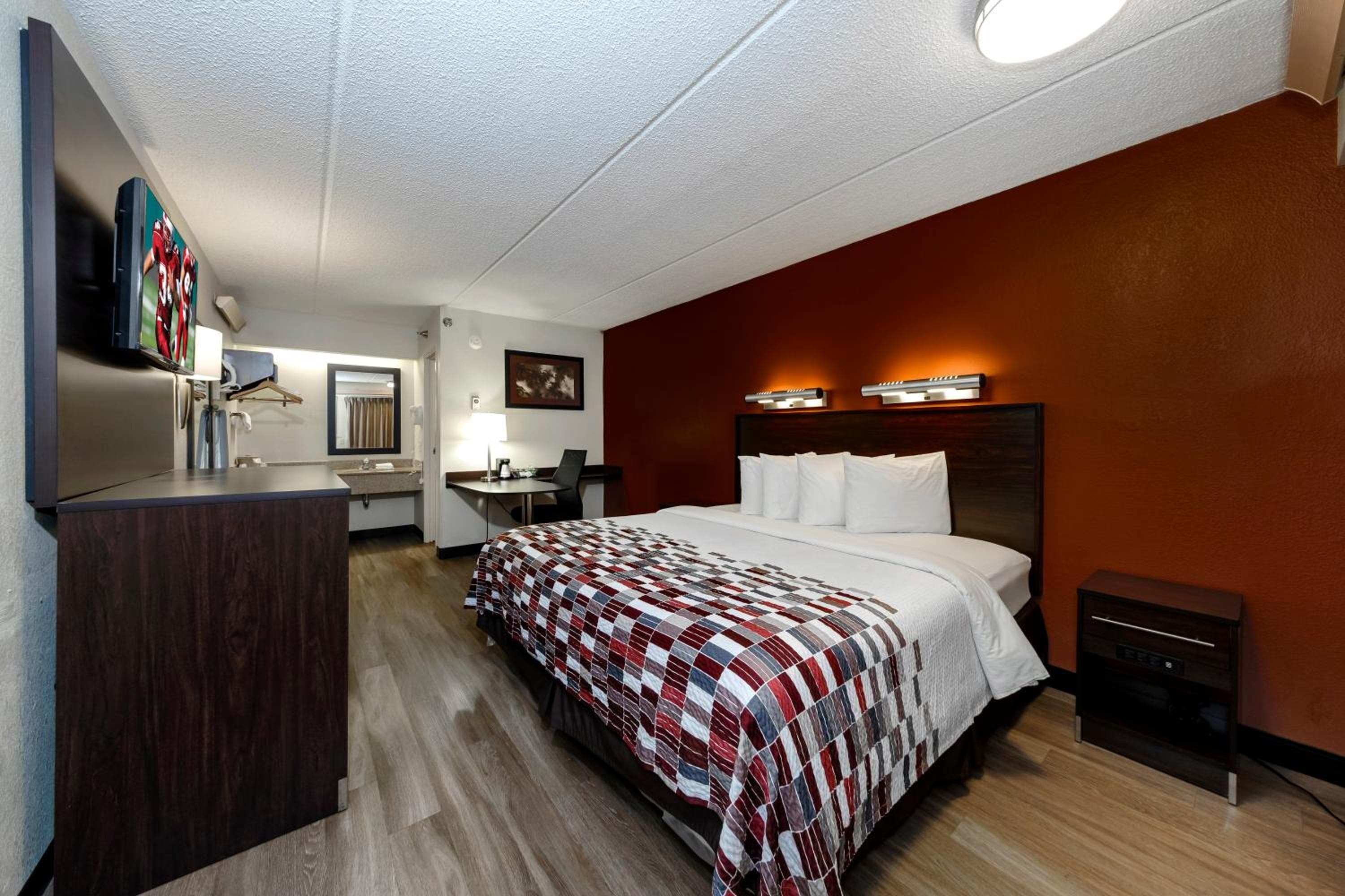 Red Roof Inn Tampa-Brandon — 9