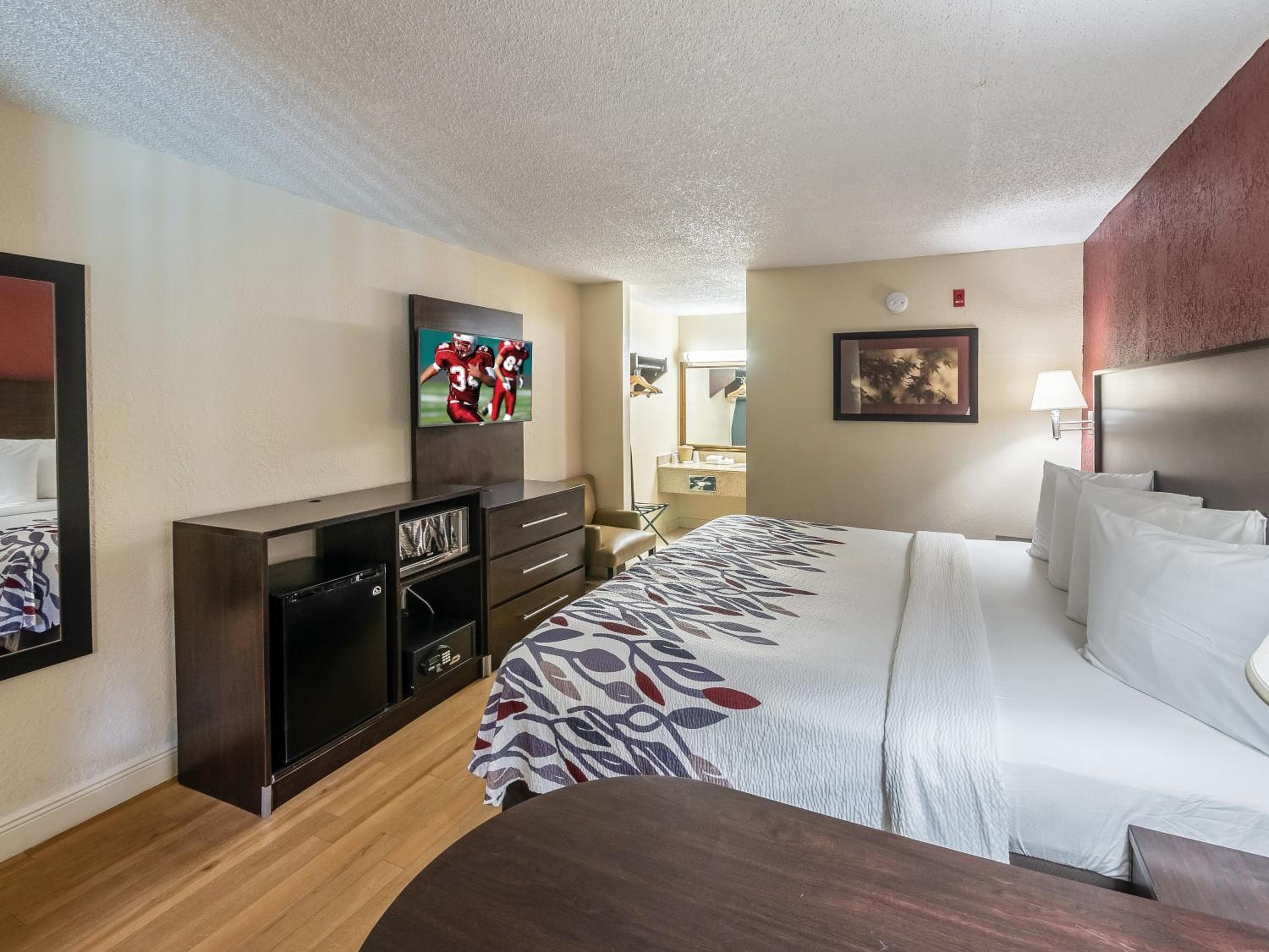 Red Roof Inn Orlando Sur - Florida Mall — 16