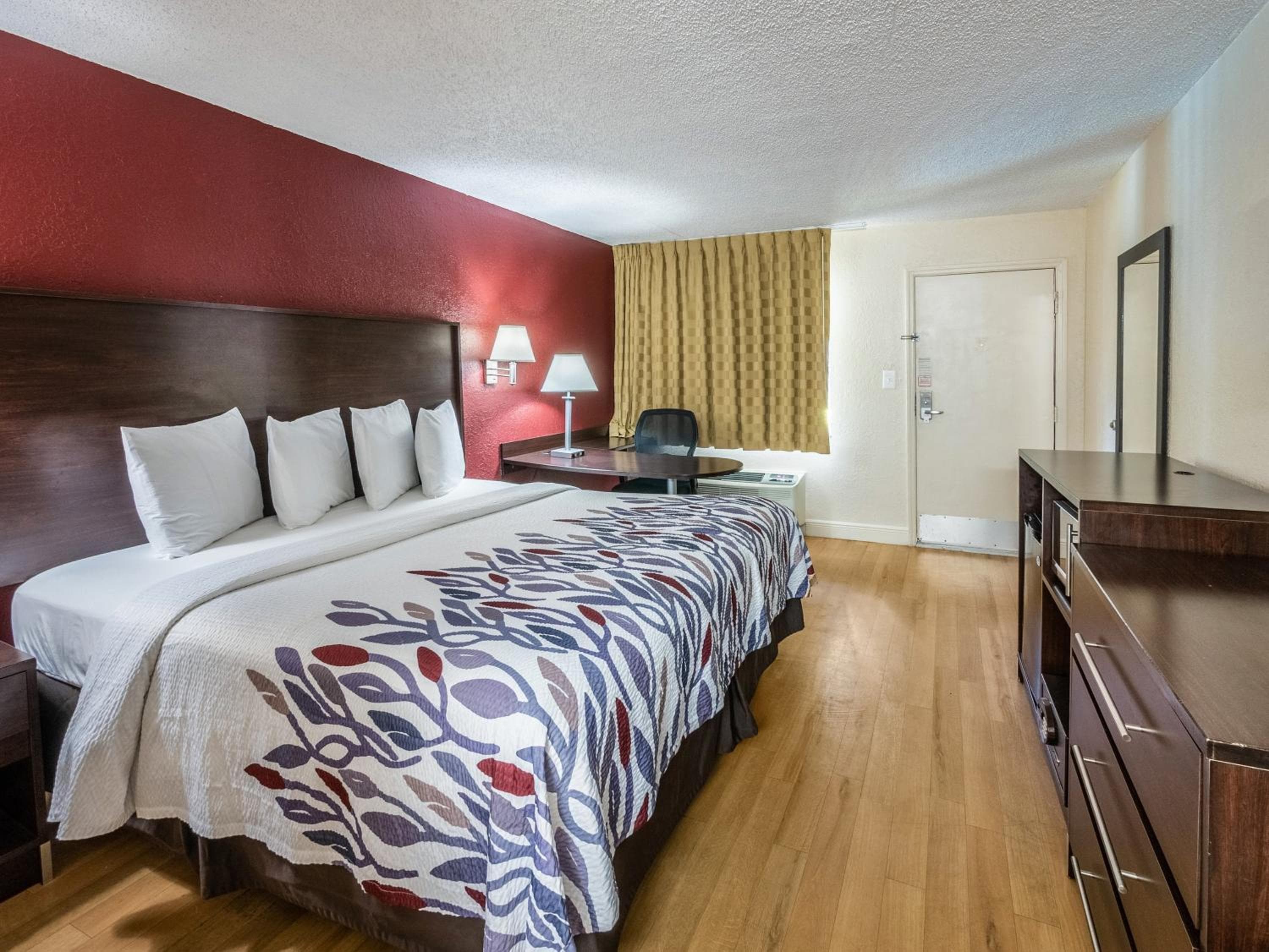 Red Roof Inn Orlando Sur - Florida Mall — 14