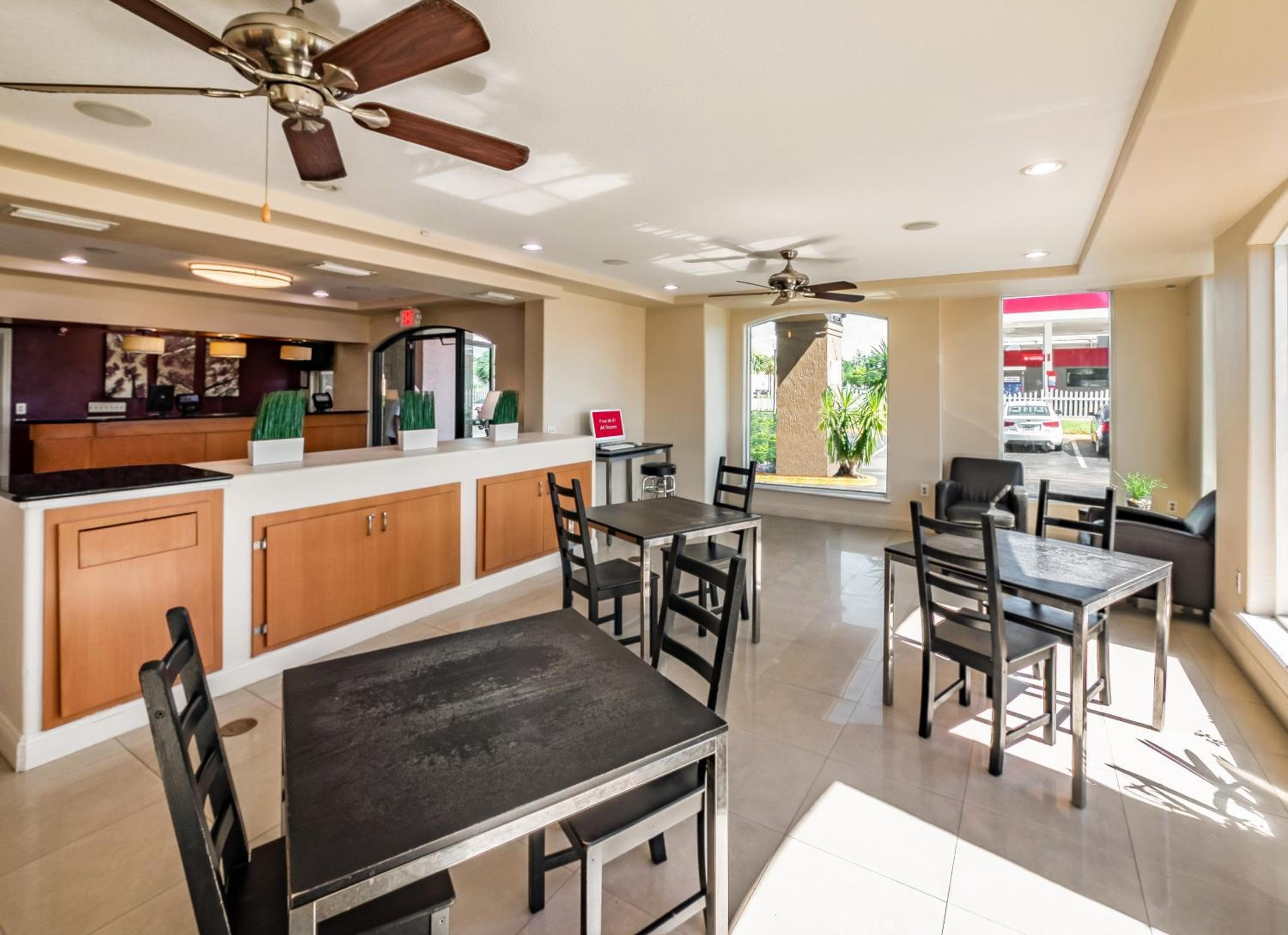 Red Roof Inn Orlando Sur - Florida Mall — 8