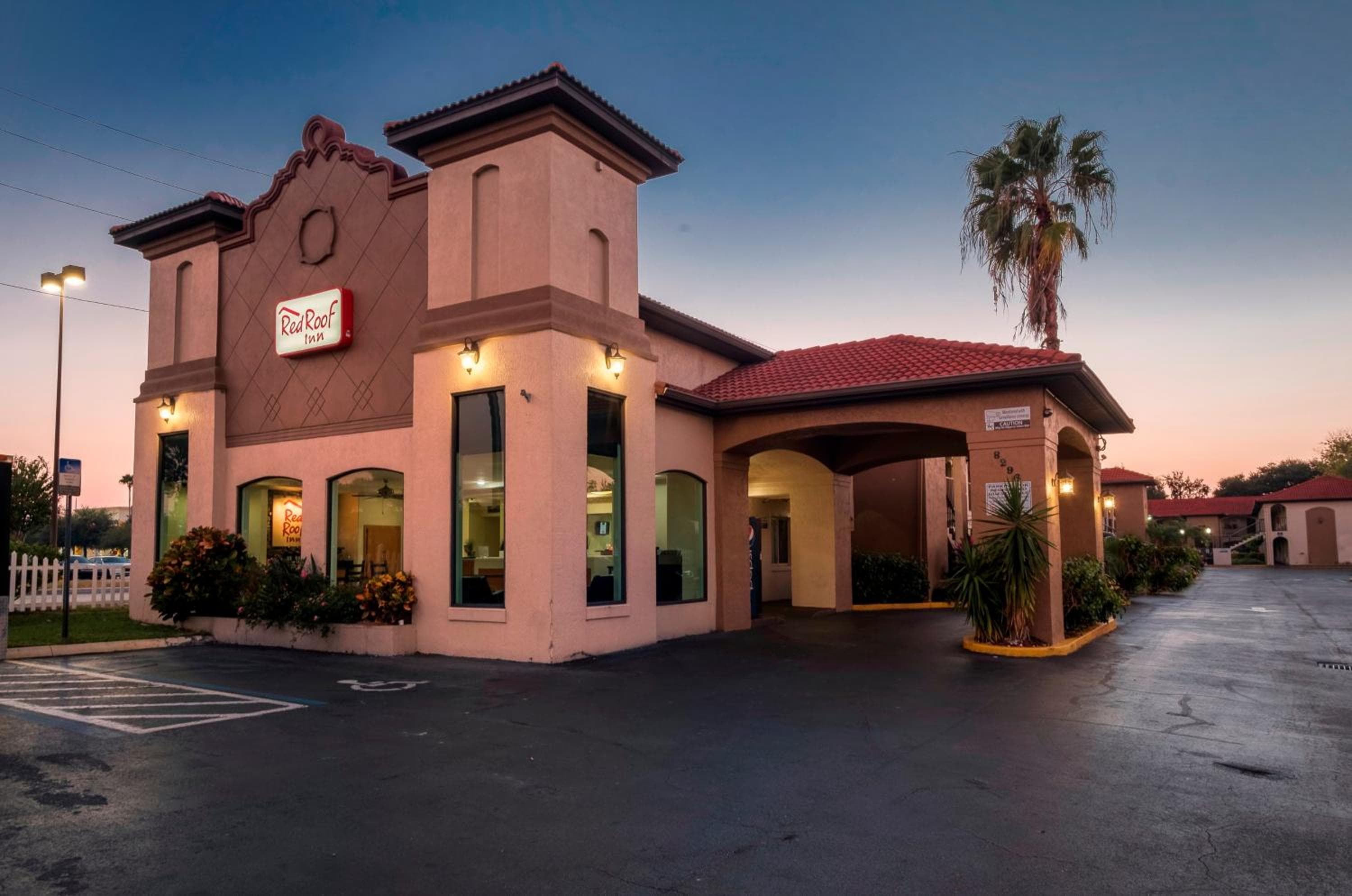 Red Roof Inn Orlando Sur - Florida Mall — 4