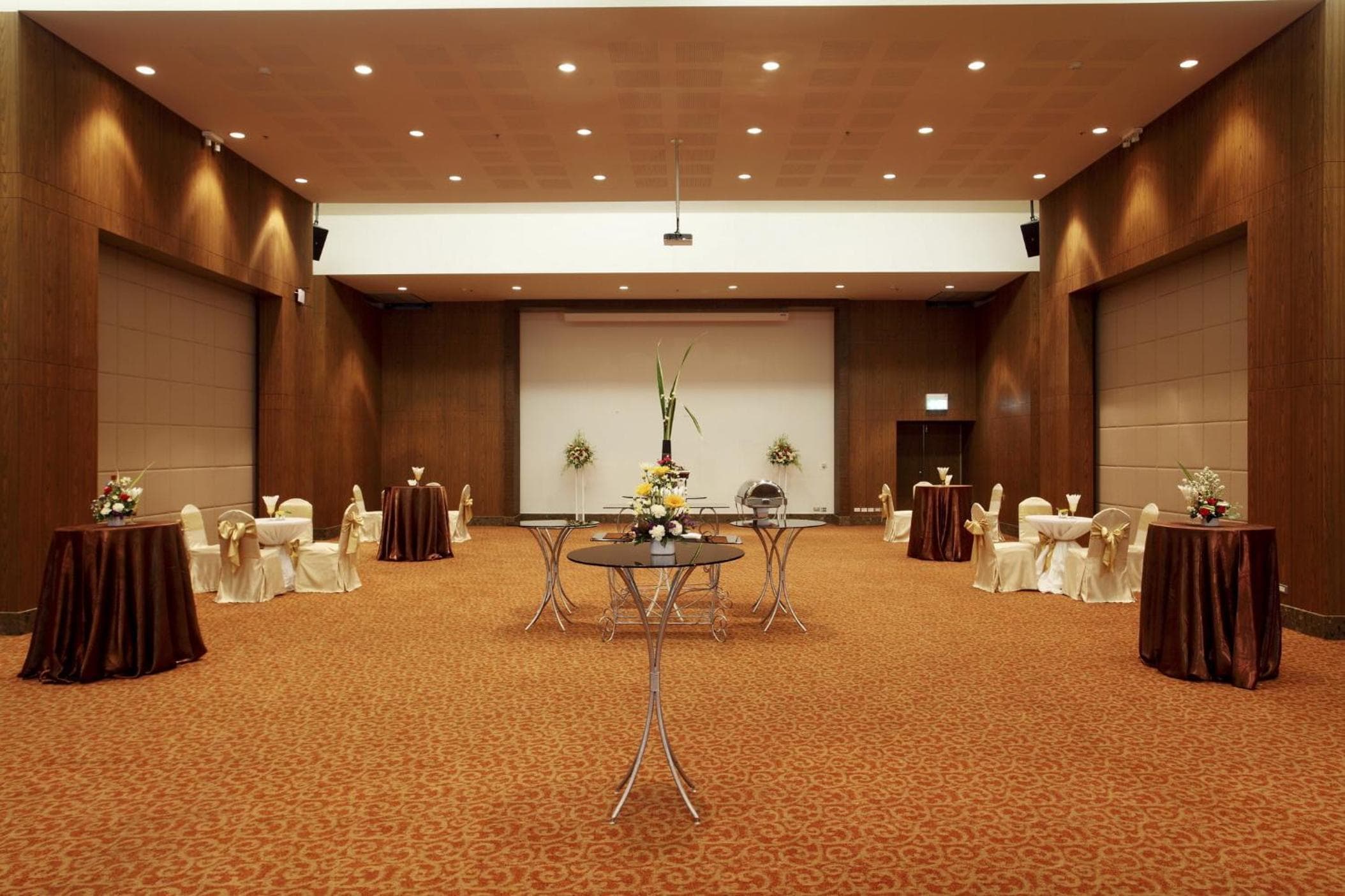 Centara Life Government Complex Hotel & Convention Centre Chaeng Watthana — 4