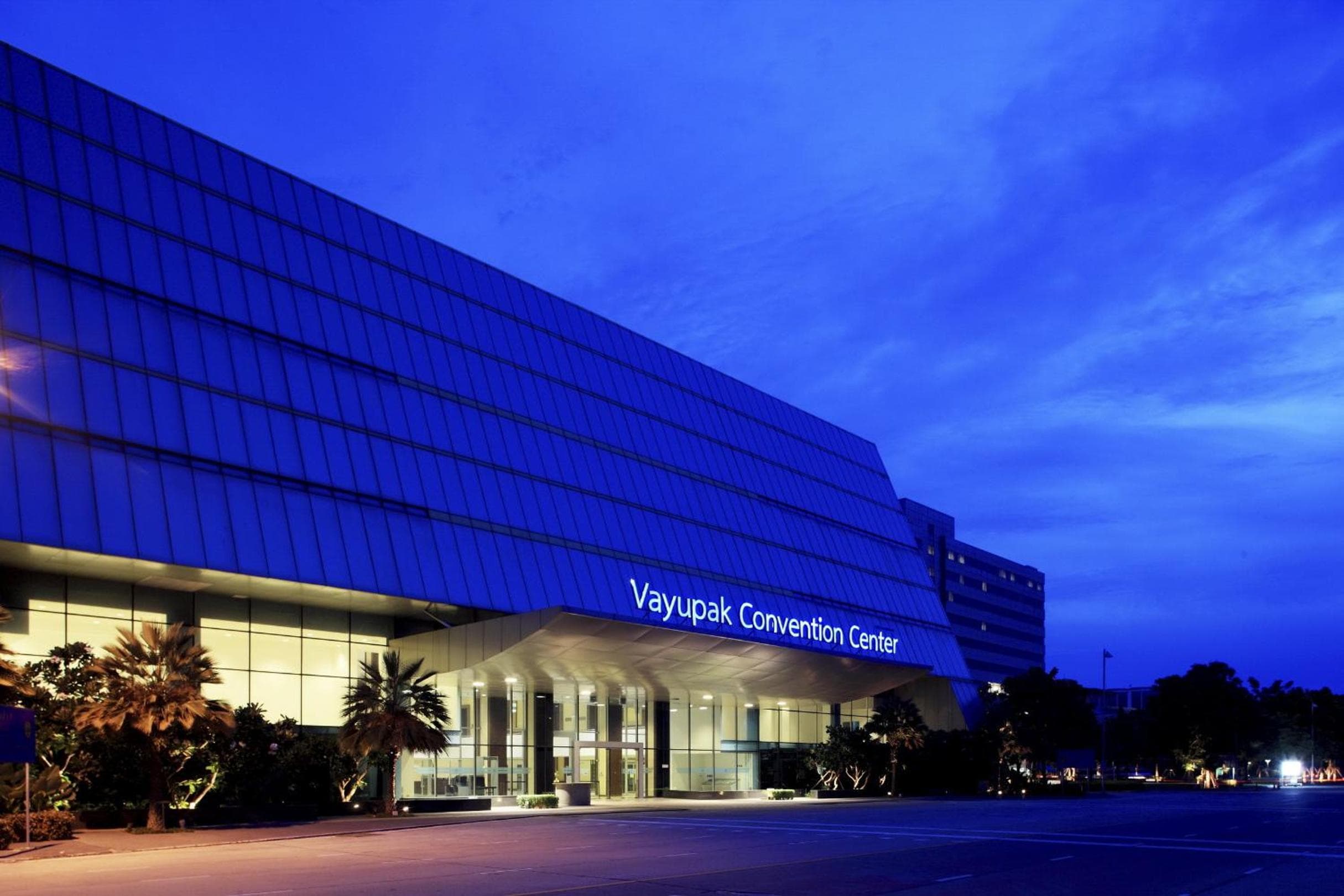 Centara Life Government Complex Hotel & Convention Centre Chaeng Watthana — 5