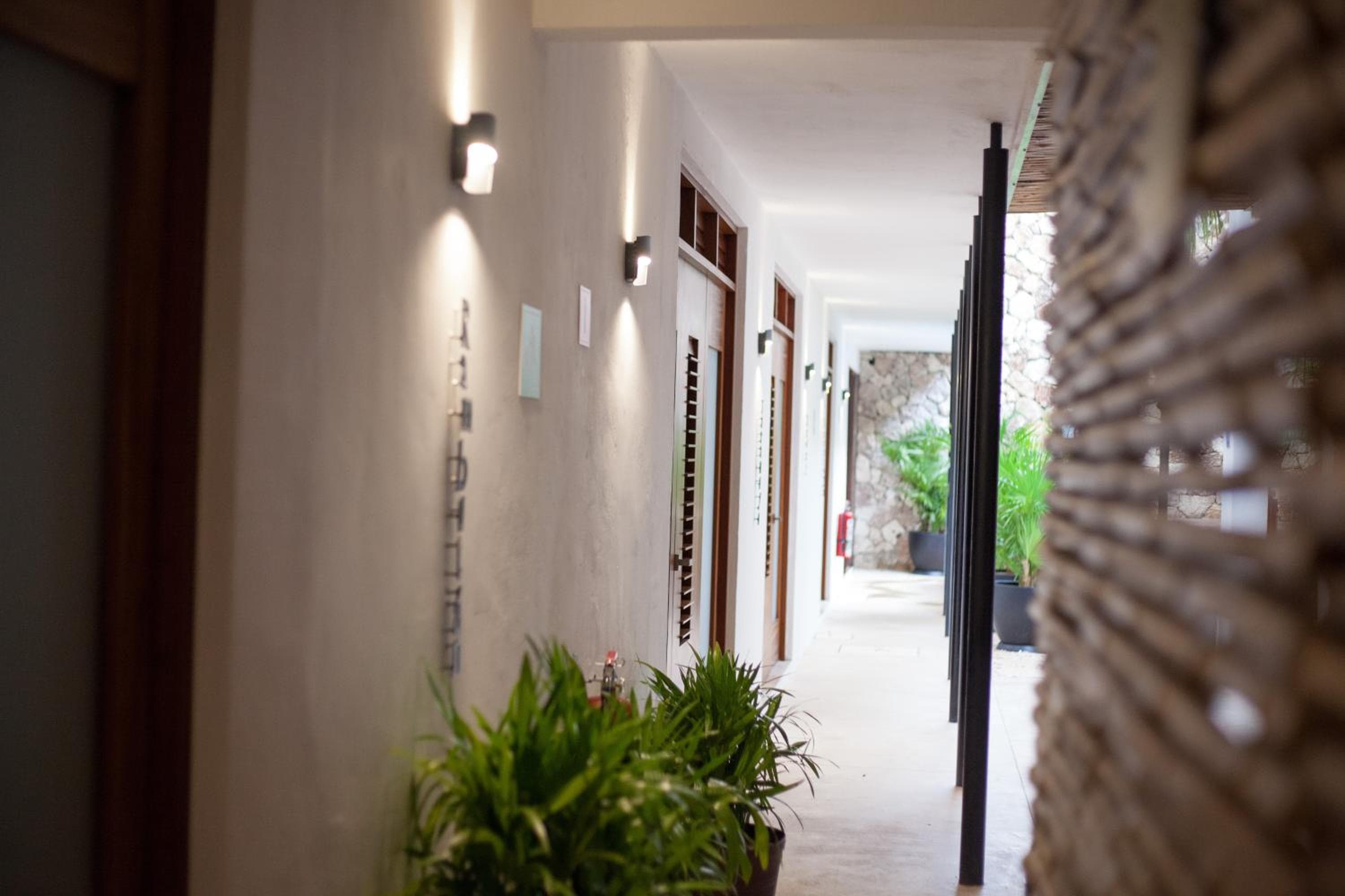 Latino Hotel Boutique — 8
