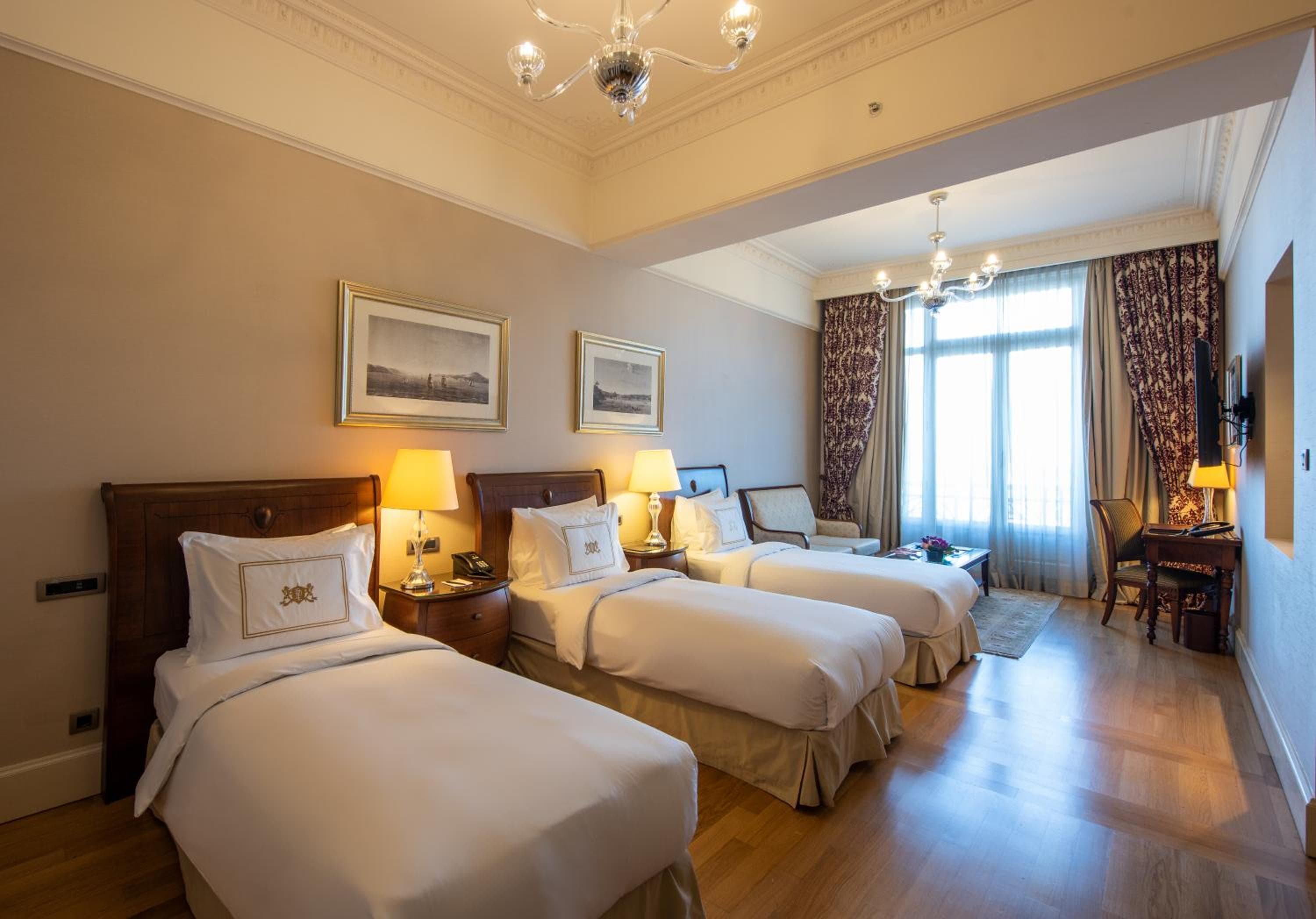 Pera Palace Hotel — 13