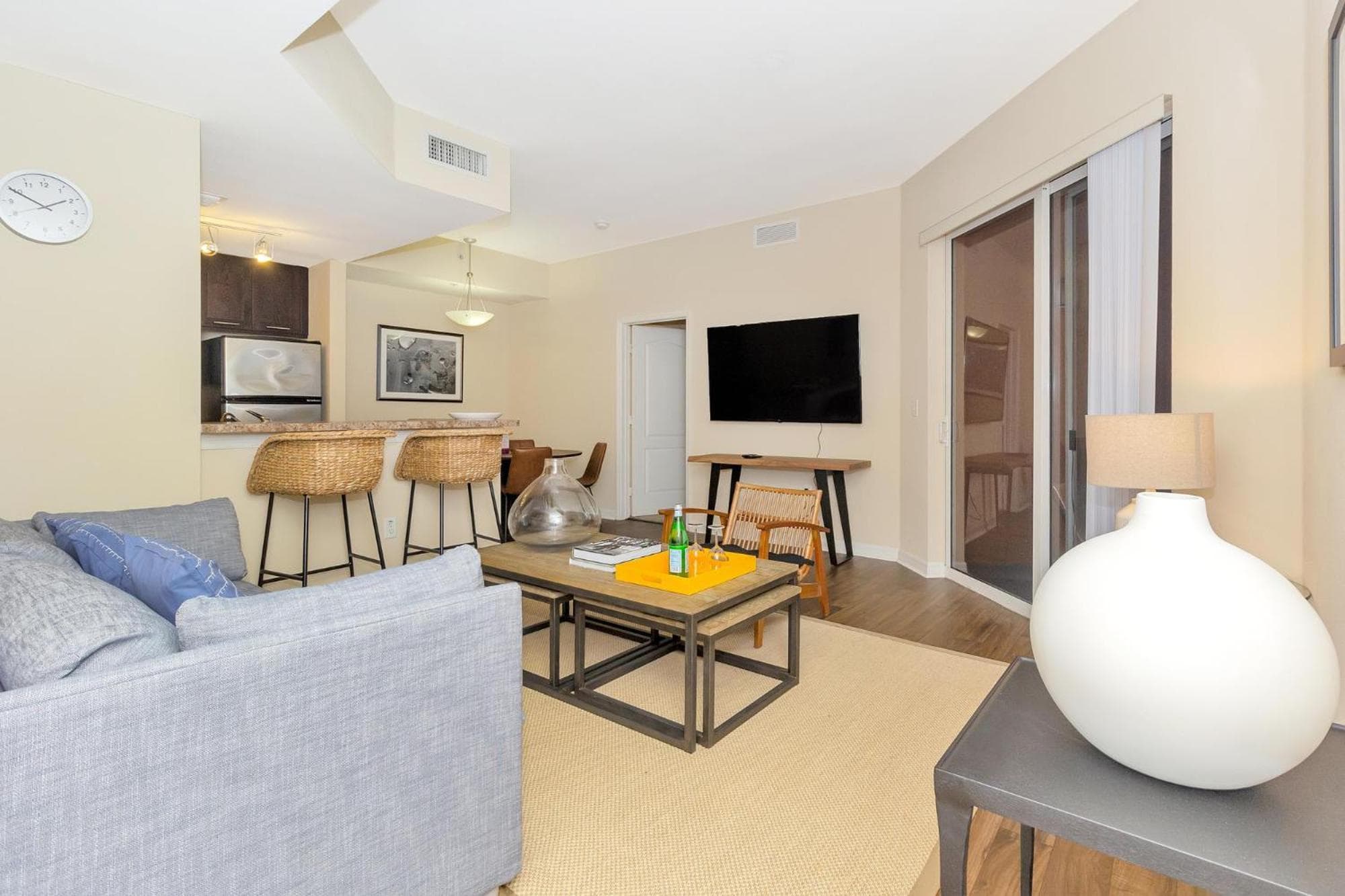 Dharma Home Suites South Miami at Red Road Commons — 26