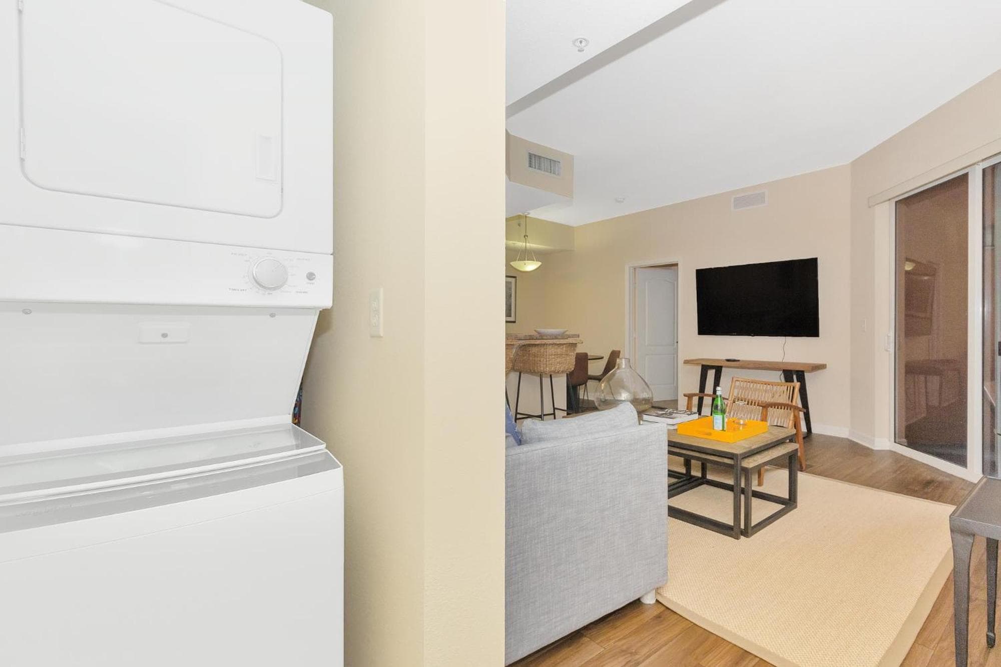 Dharma Home Suites South Miami en Red Road Commons — 11