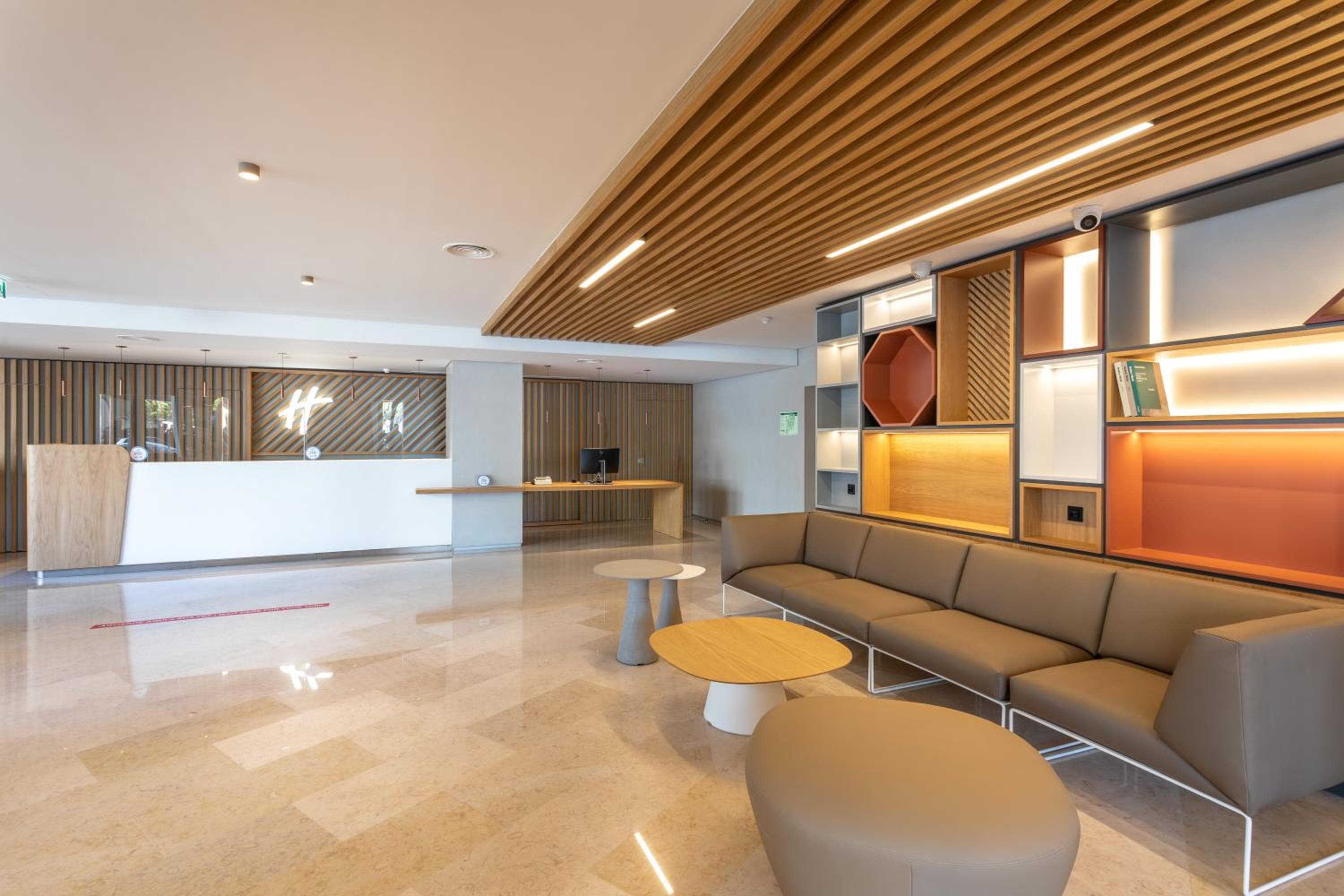 Holiday Inn Lisbon by IHG — 17