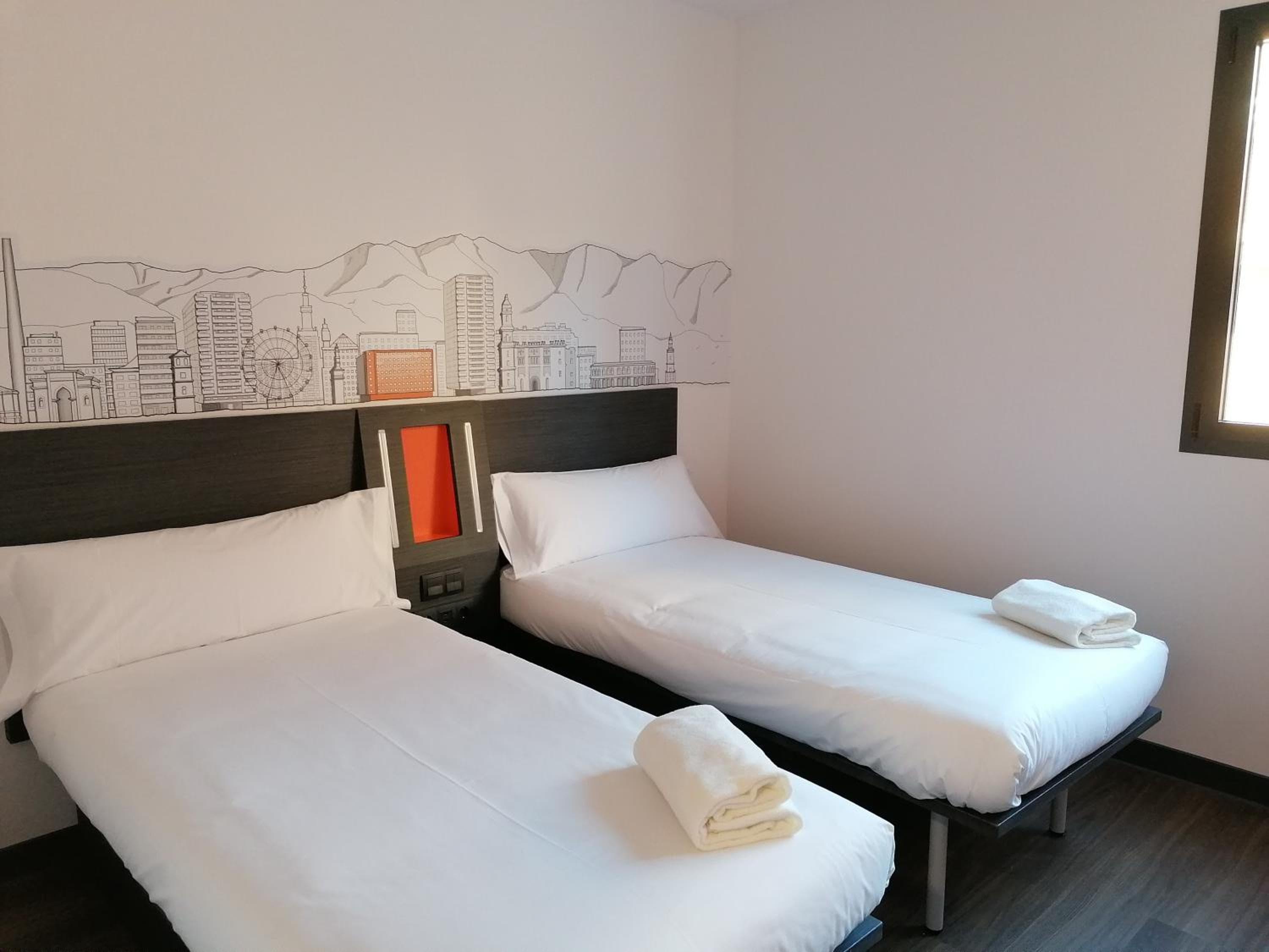 easyHotel Malaga Centro Città — 27