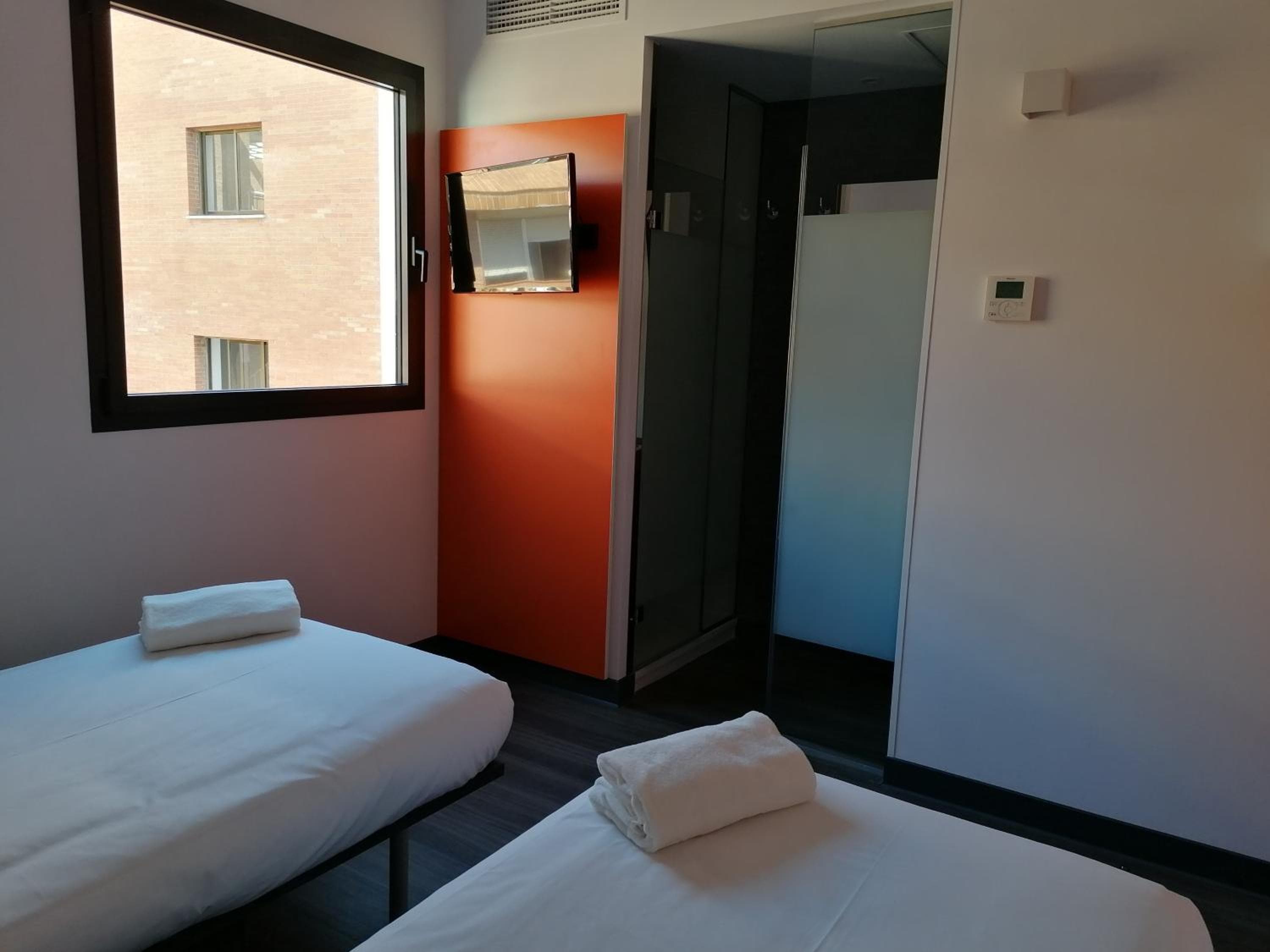 easyHotel Malaga Centro Città — 4