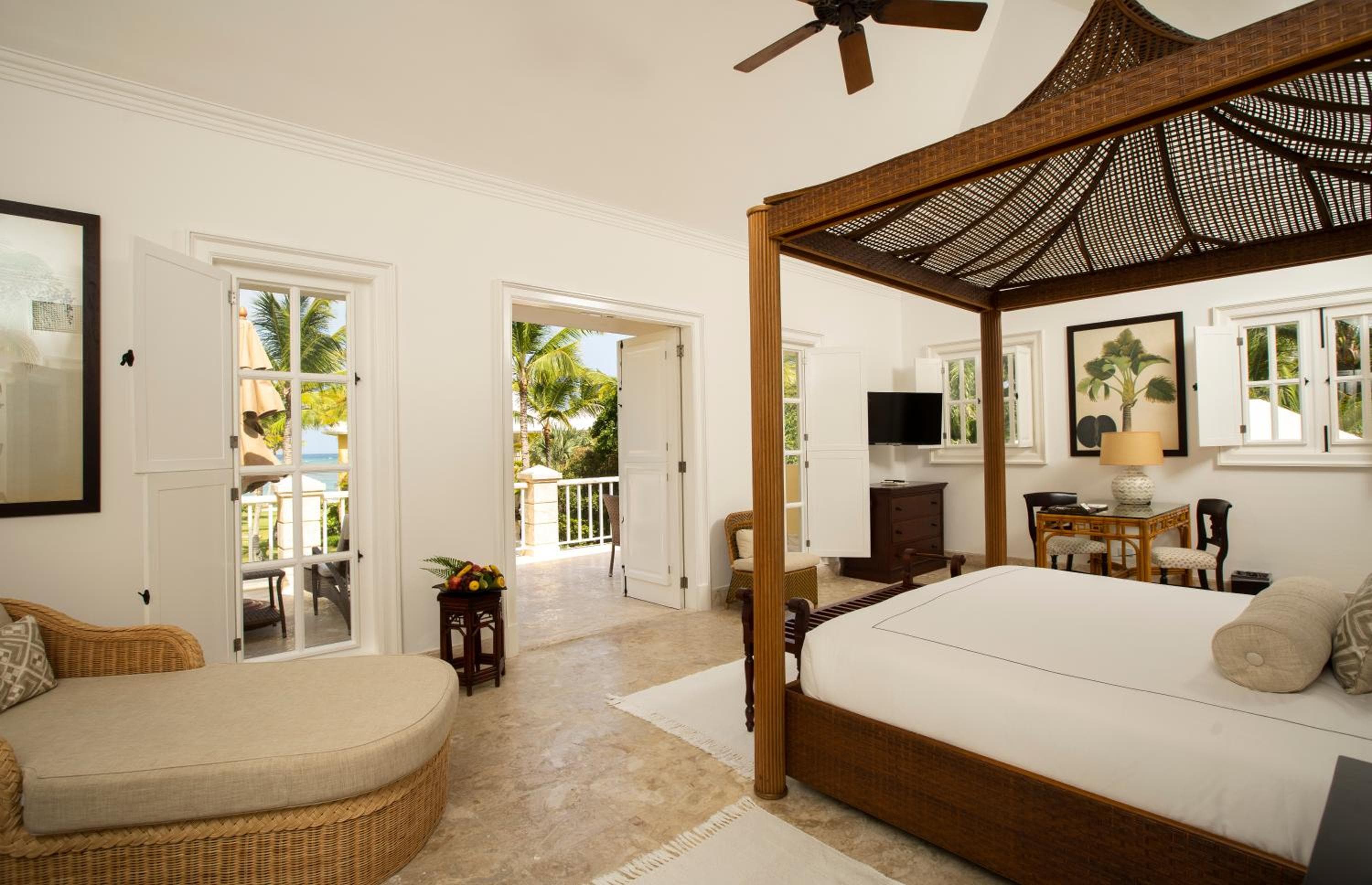 Tortuga Bay — 7