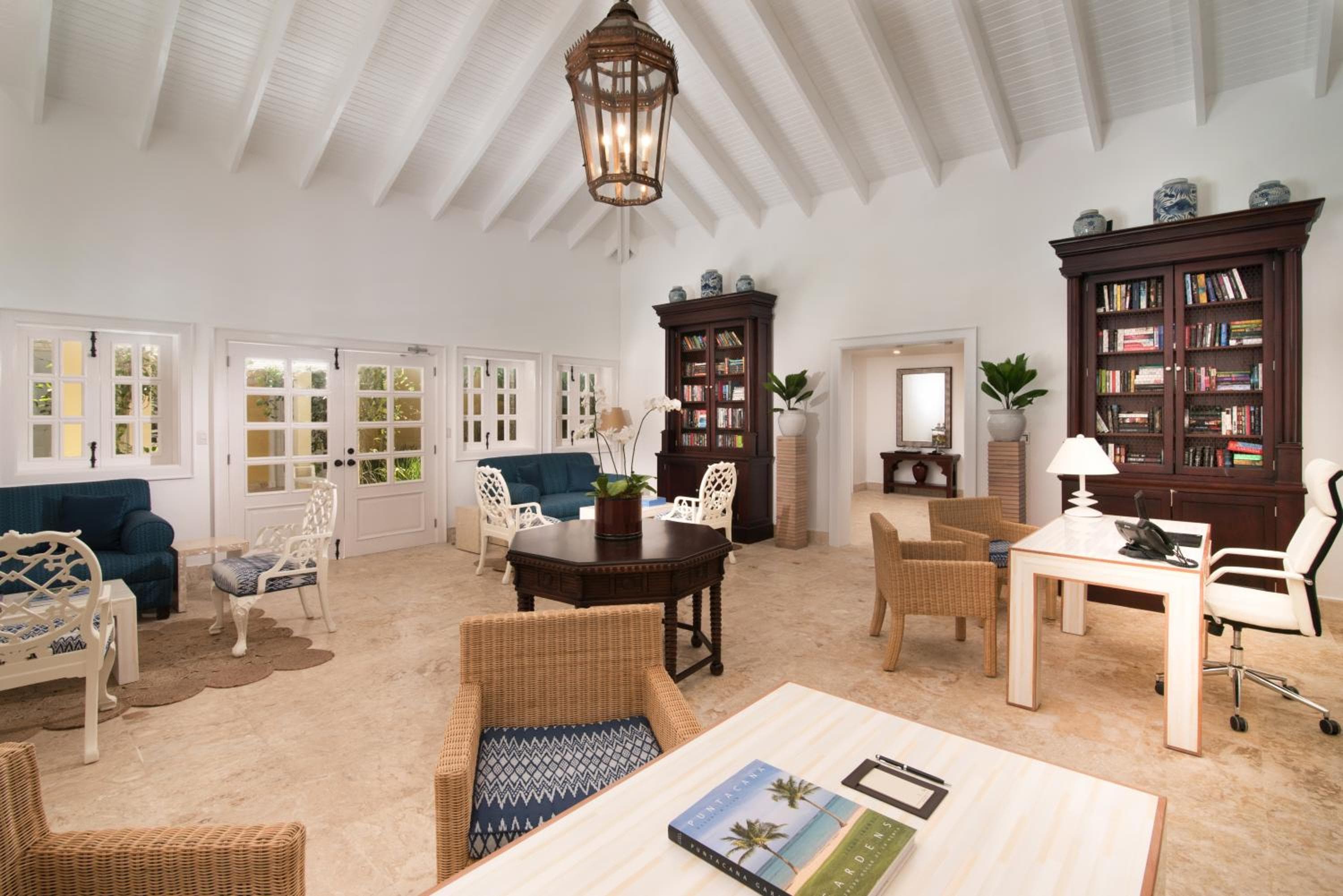 Tortuga Bay — 10