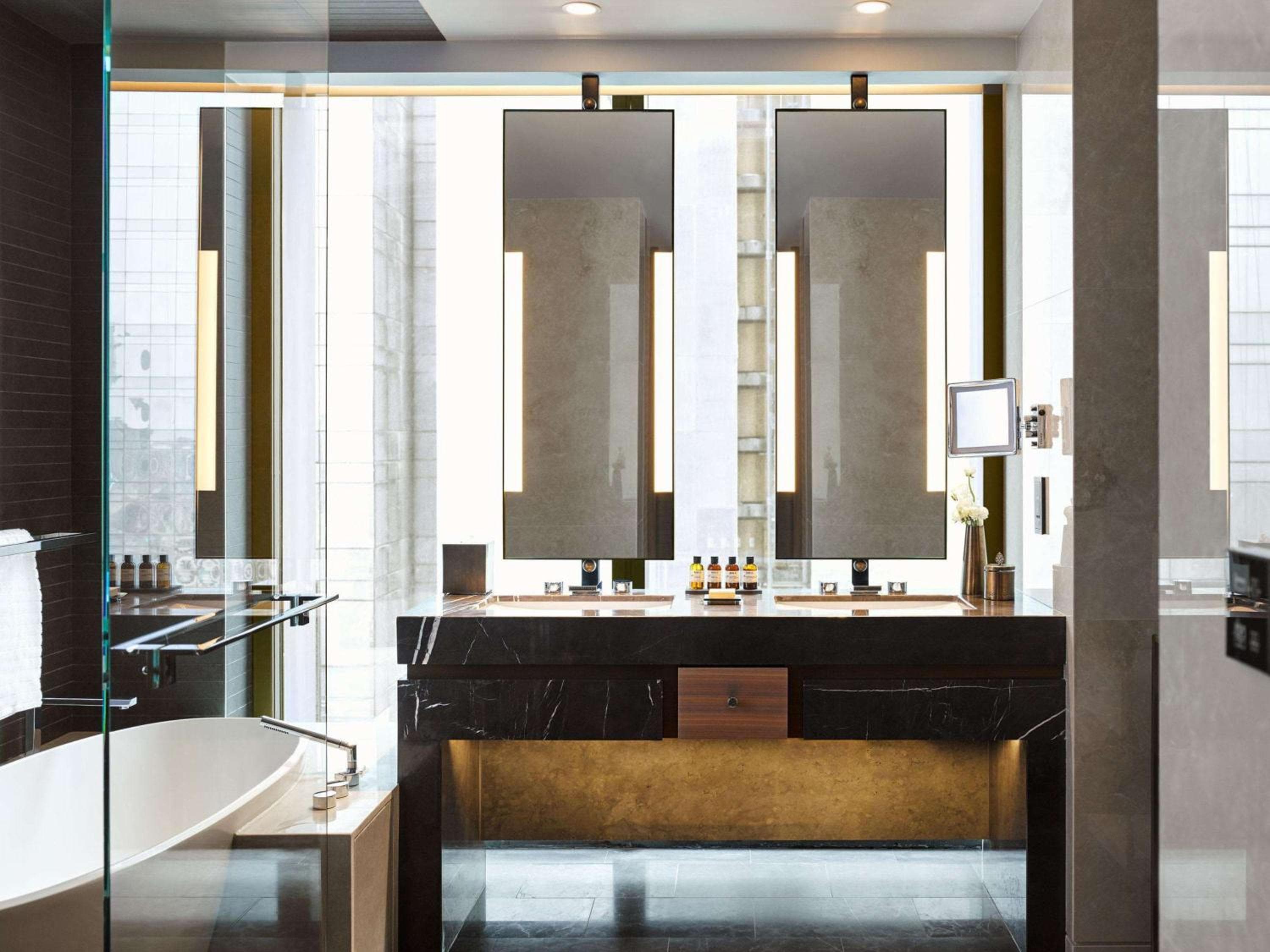 Fairmont Quasar Istanbul Hotel hotel, Büyükdere Caddesi No:76 Mecidiyeköy Şişli, Istanbul, Turkey — photo 16