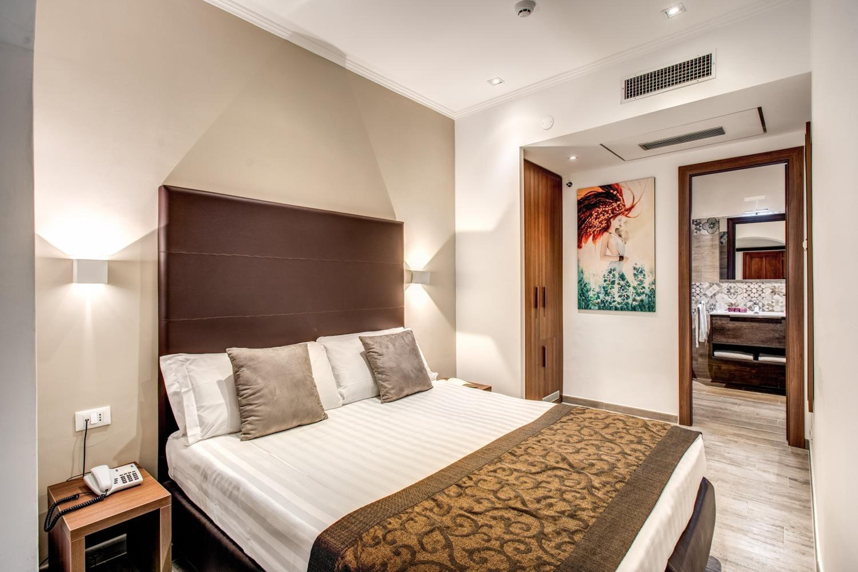 Hotel Roma — 8