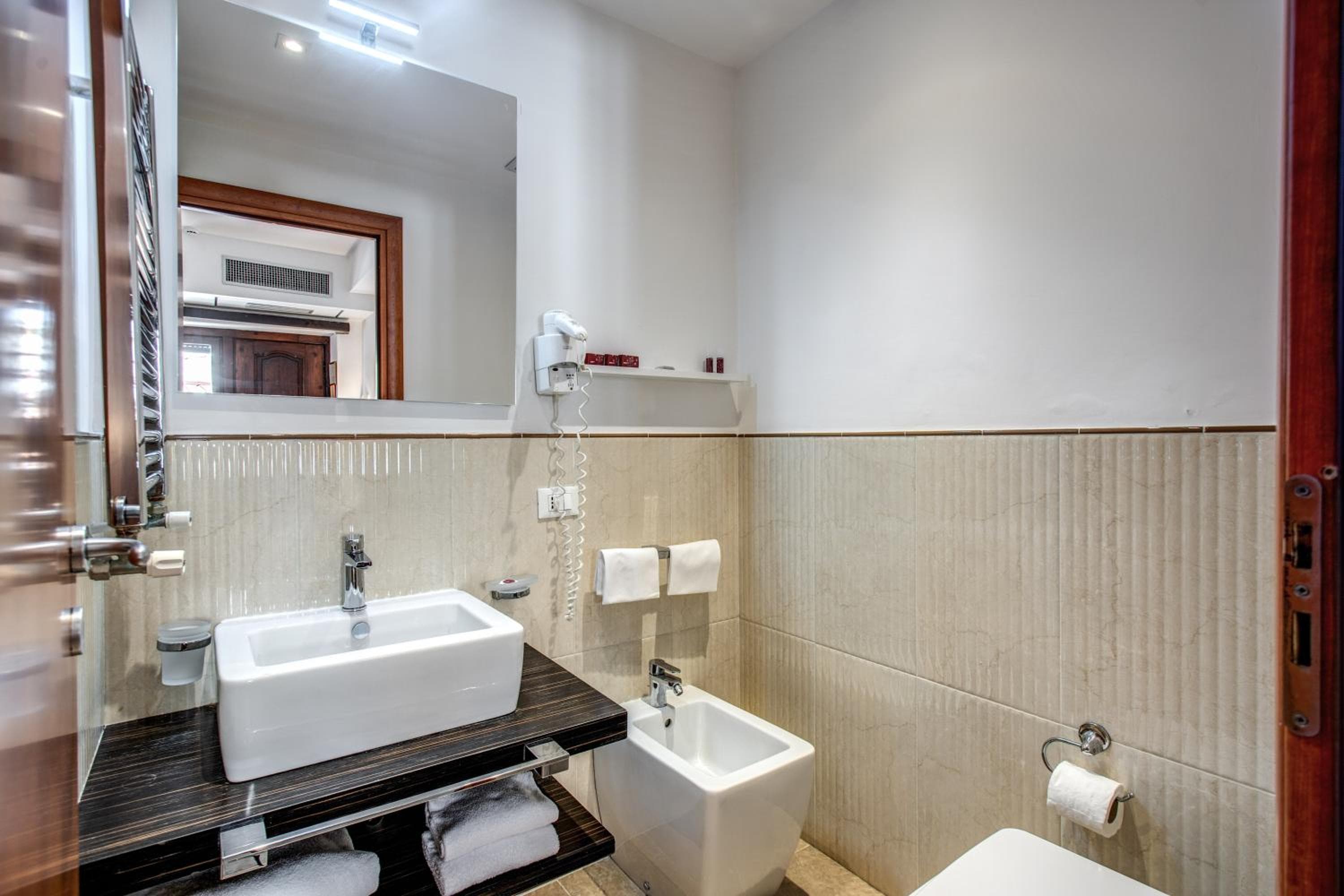 Hotel Roma — 16