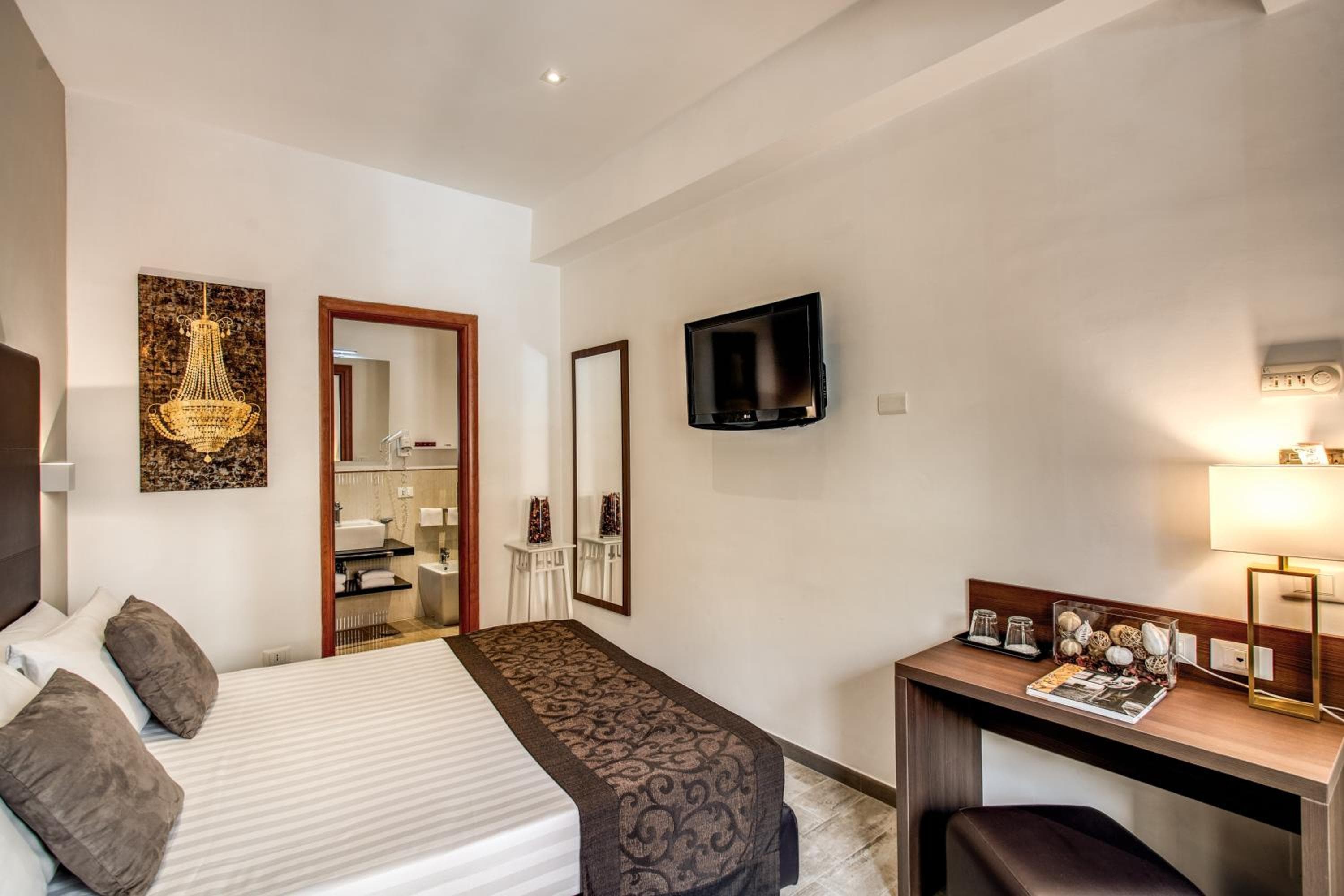 Hotel Roma — 18