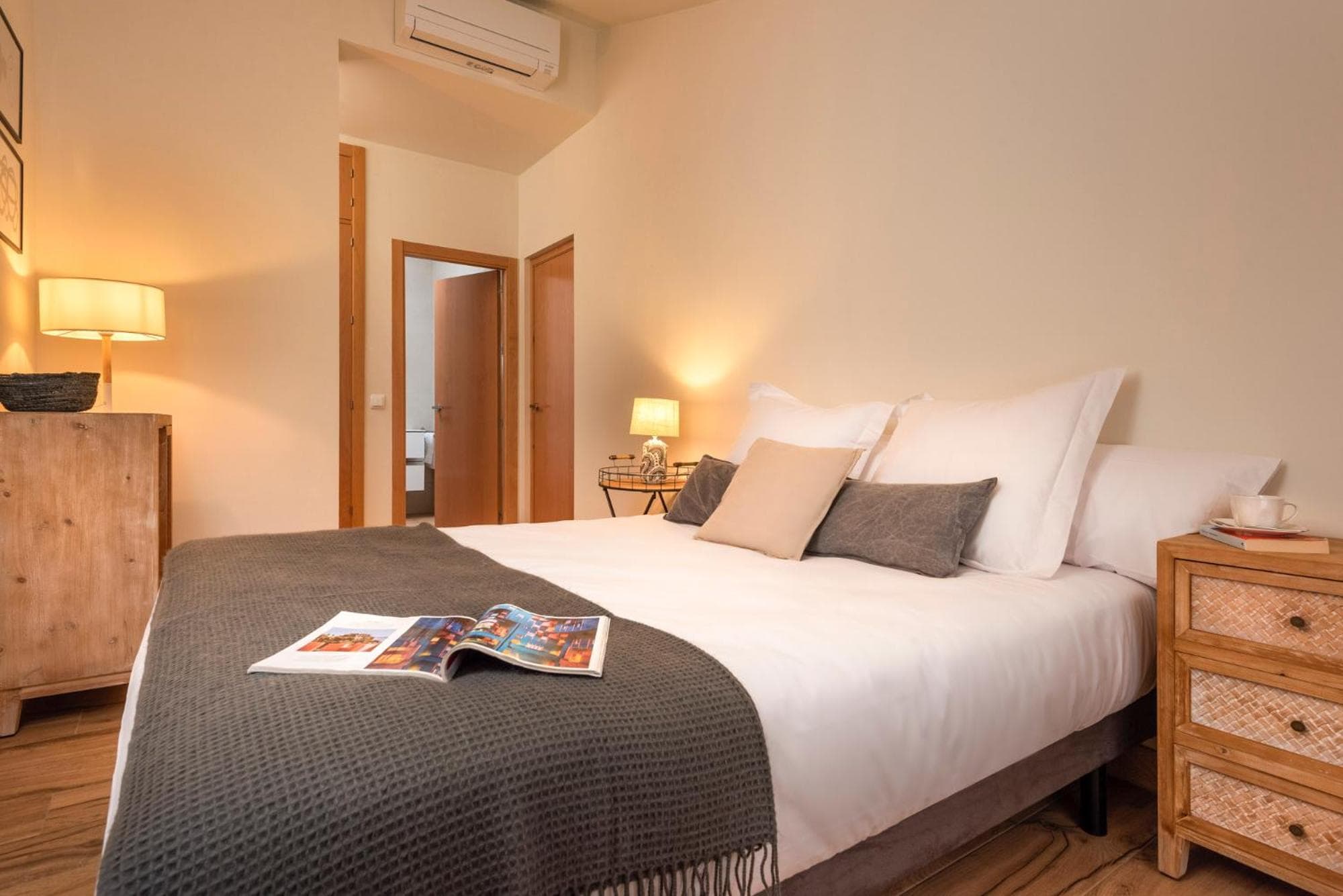 MH Apartments Central Sevilla — 17