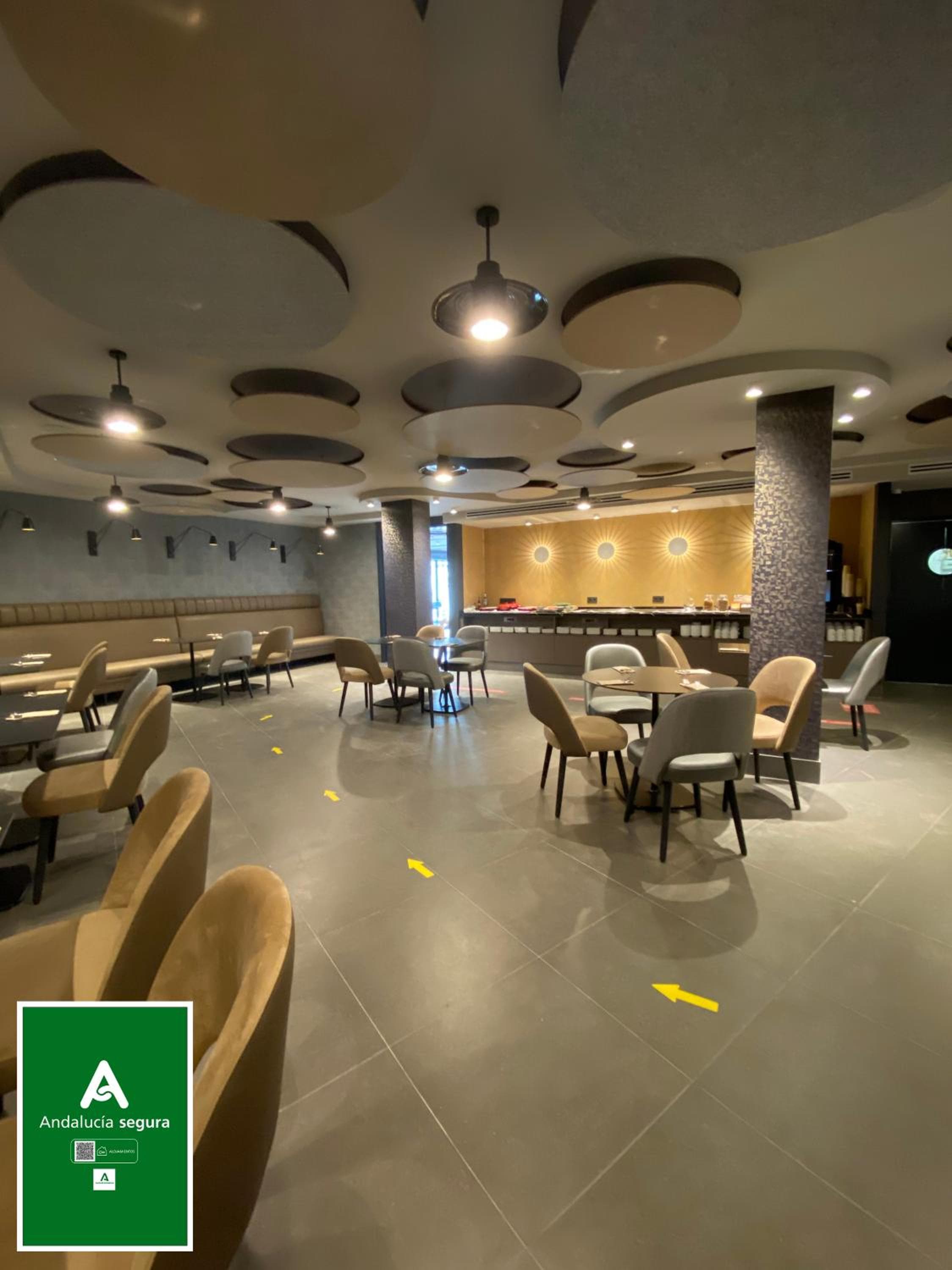 Hotel América Sevilla — 12