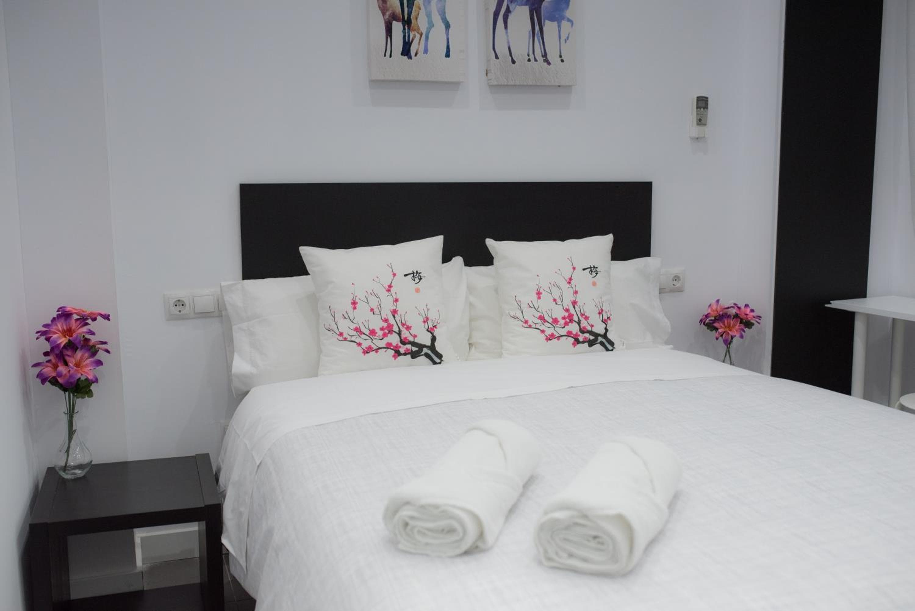 AYZ Frailes - Auto check-in property — 10