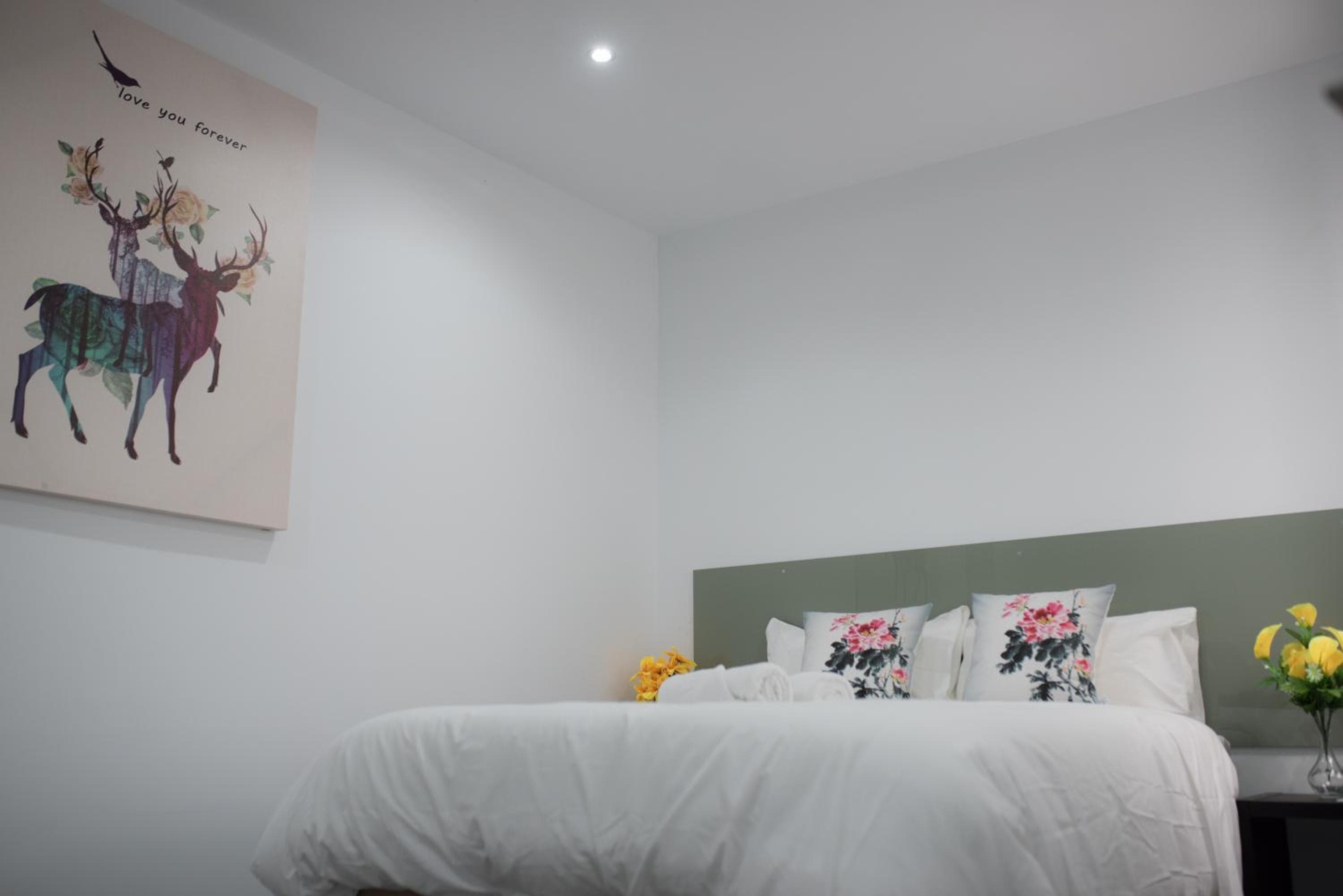 AYZ Frailes - Auto check-in property — 24