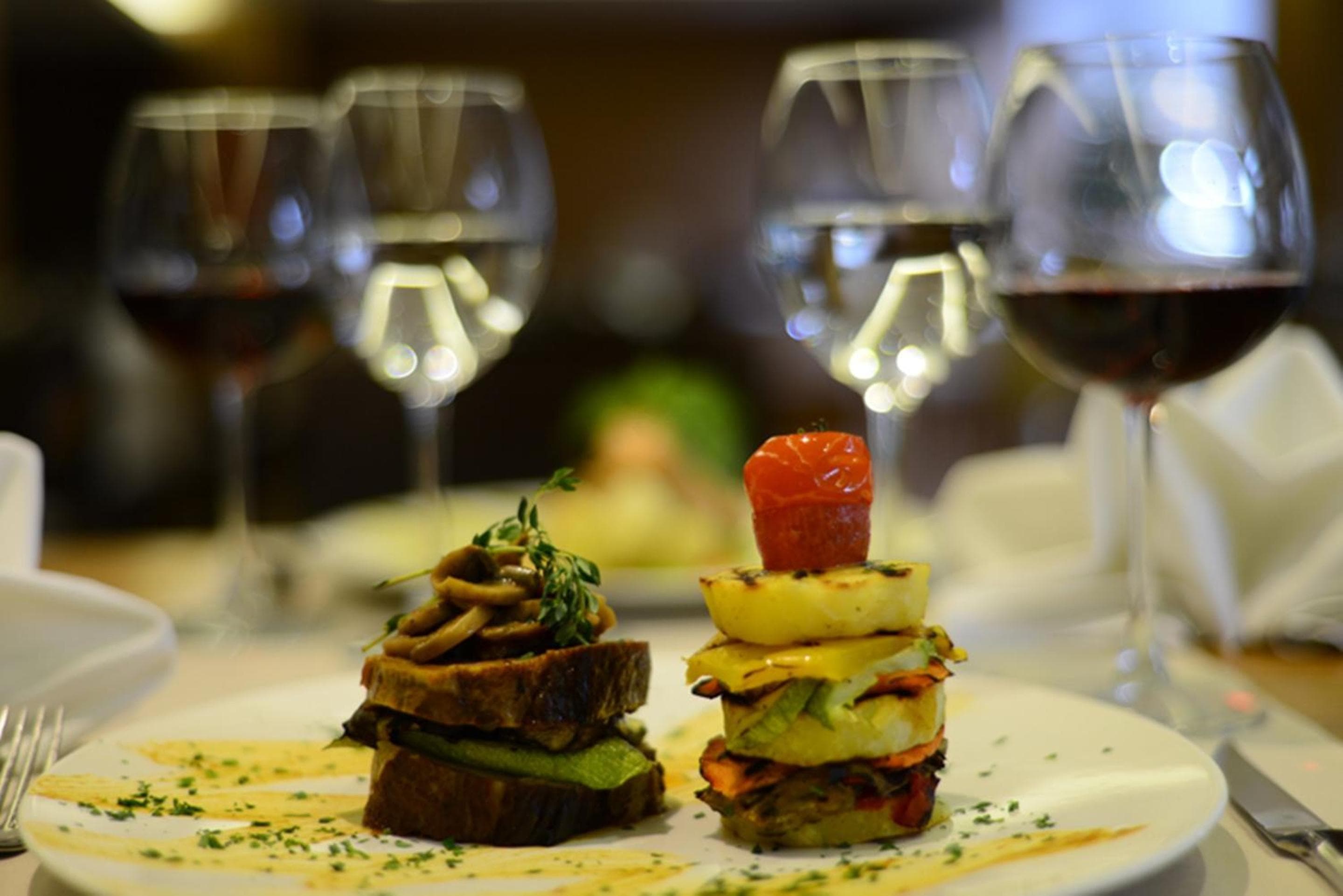 Crowne Plaza Istanbul Harbiye by IHG — 24