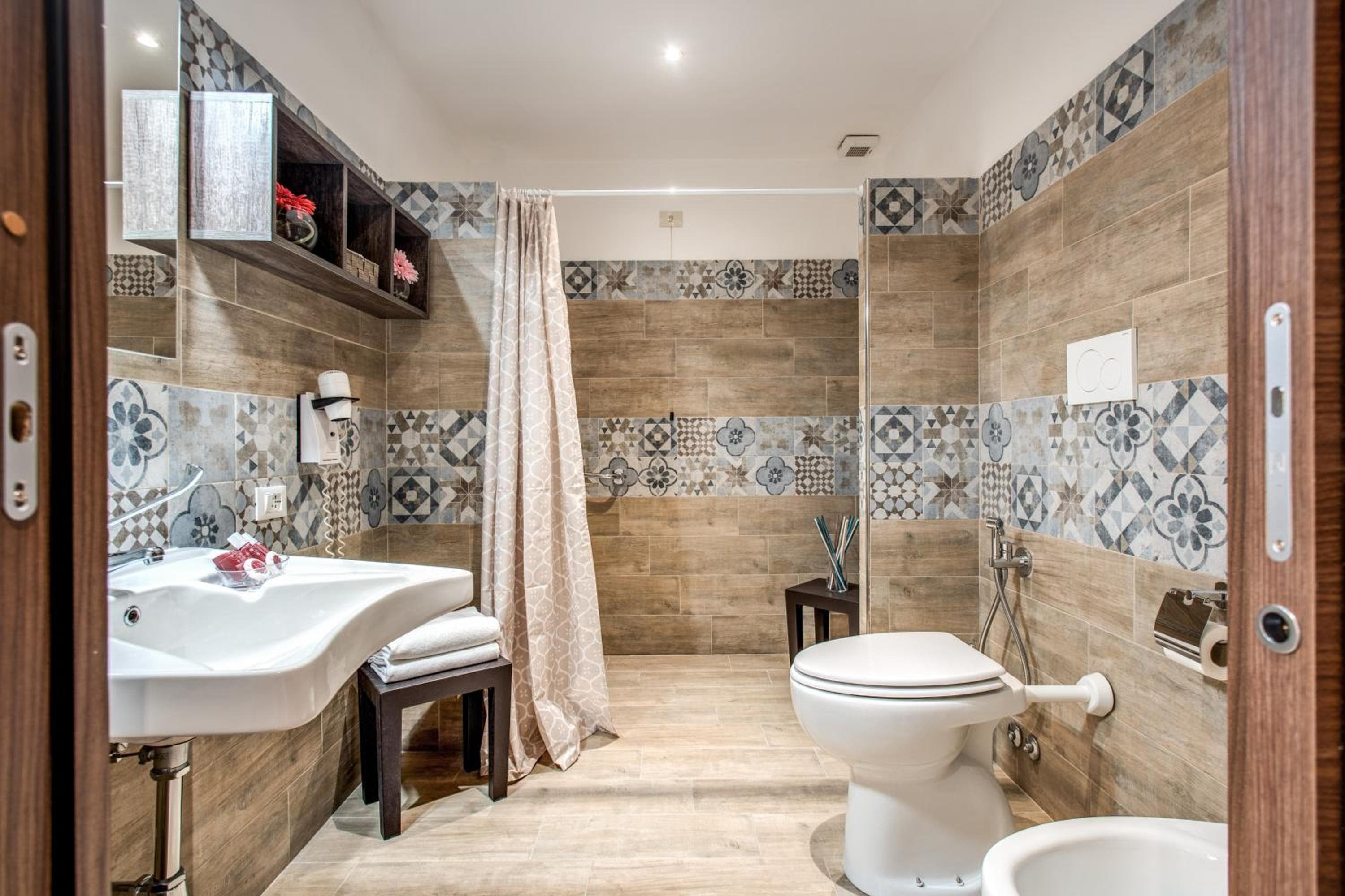 Hotel Roma — 10