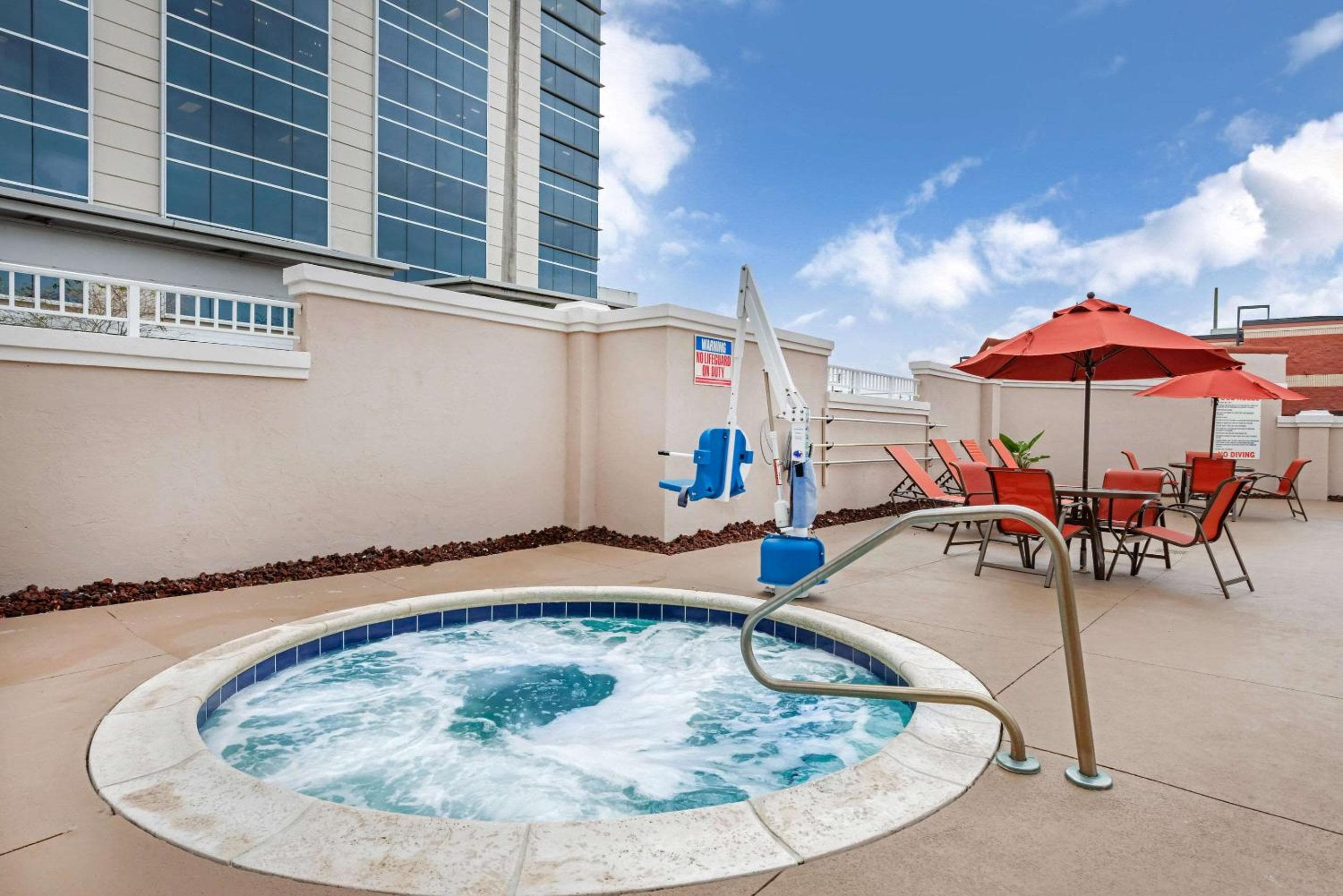 Comfort Suites Downtown — 24