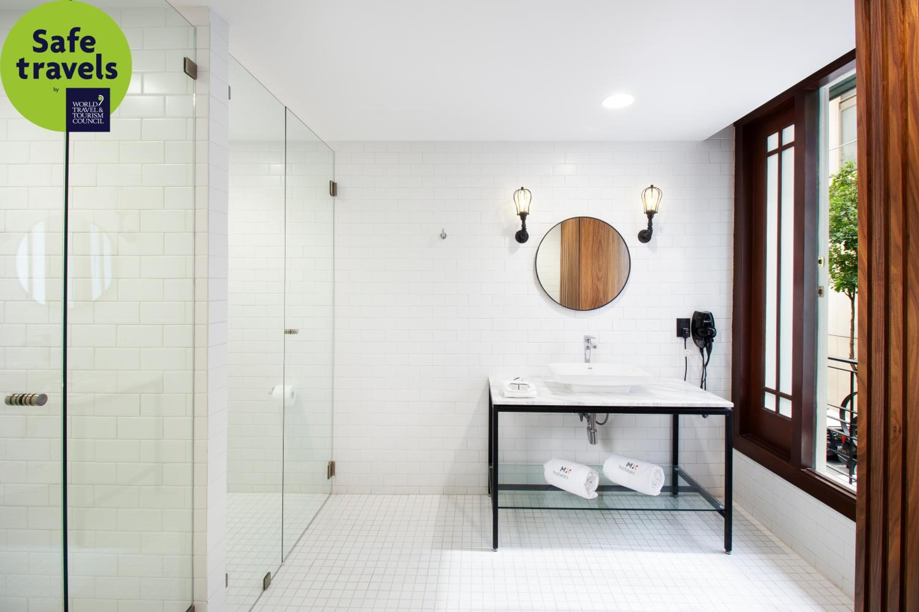 Riforma dell'Hotel MX — 18