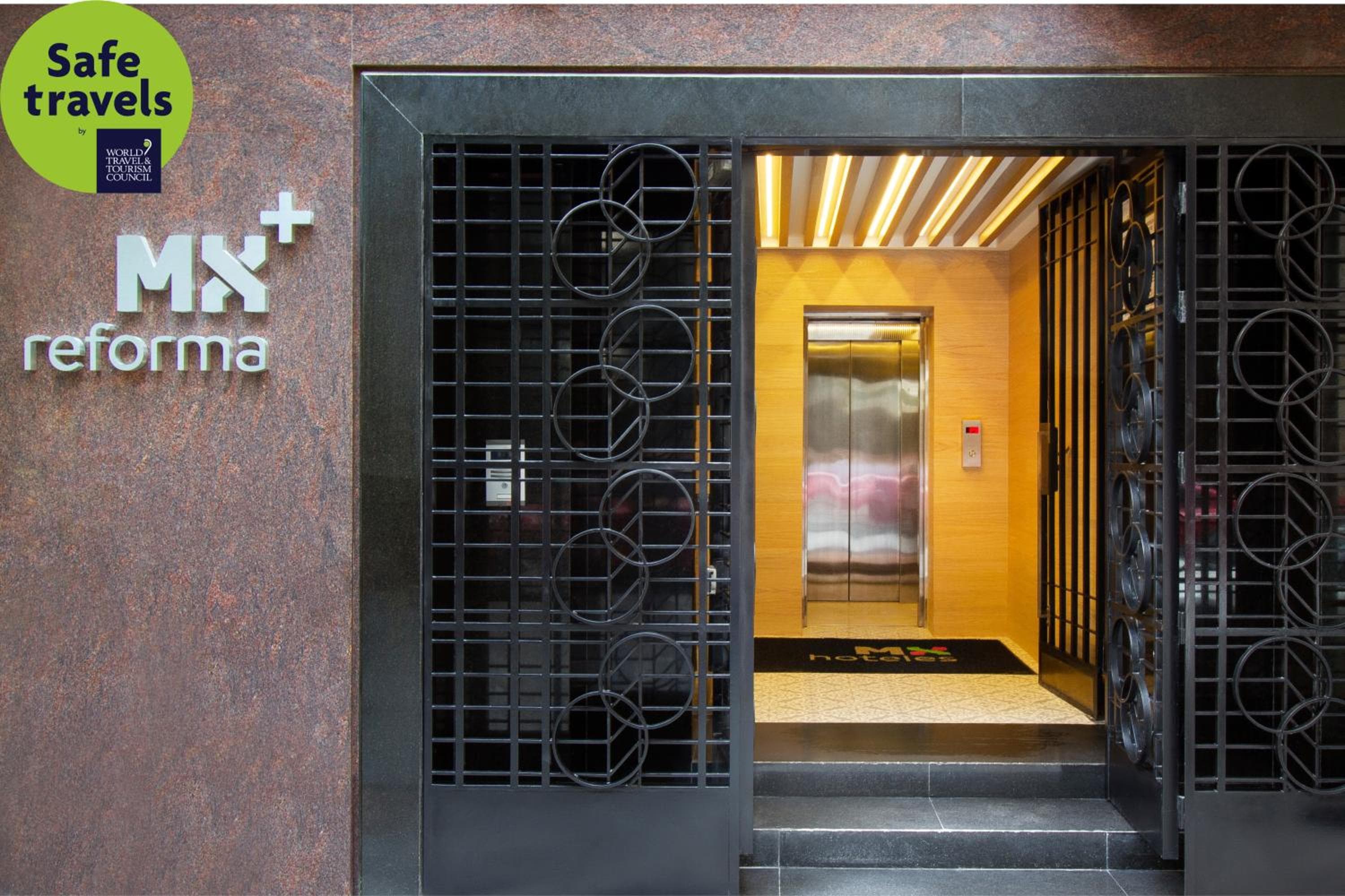 Riforma dell'Hotel MX — 16