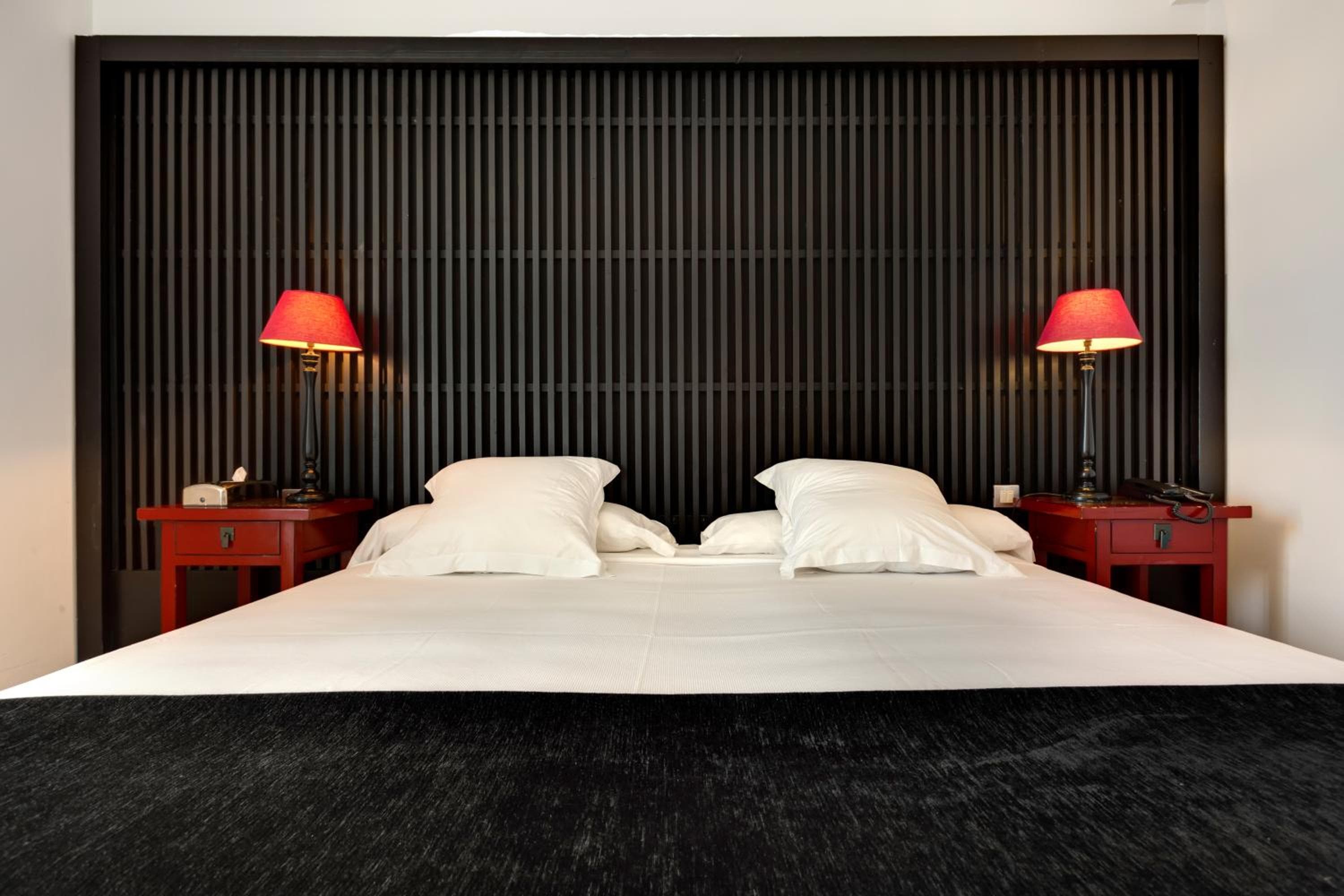 Hotel Market — 22