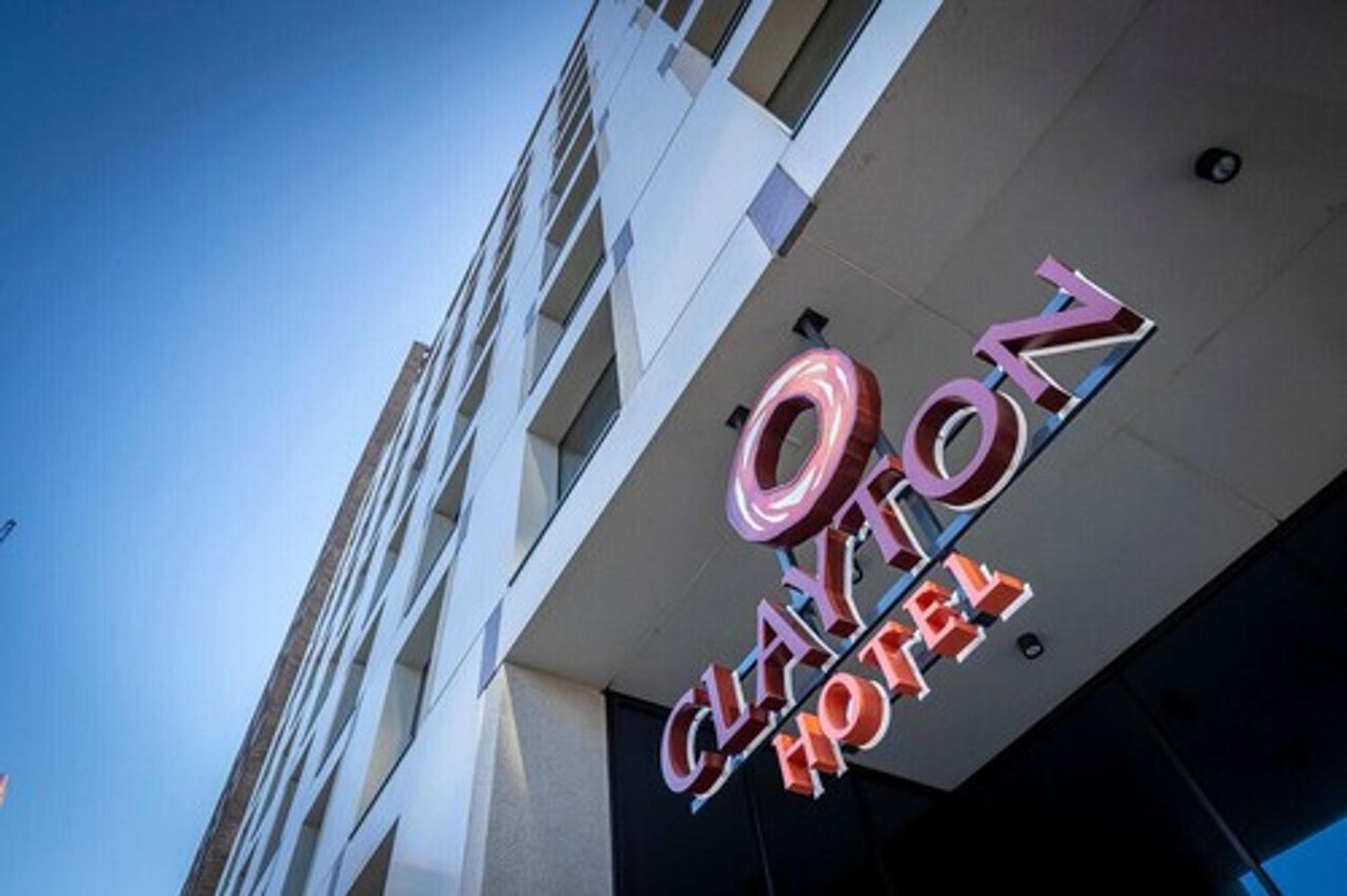 Clayton Hotel Ciudad de Londres — 1