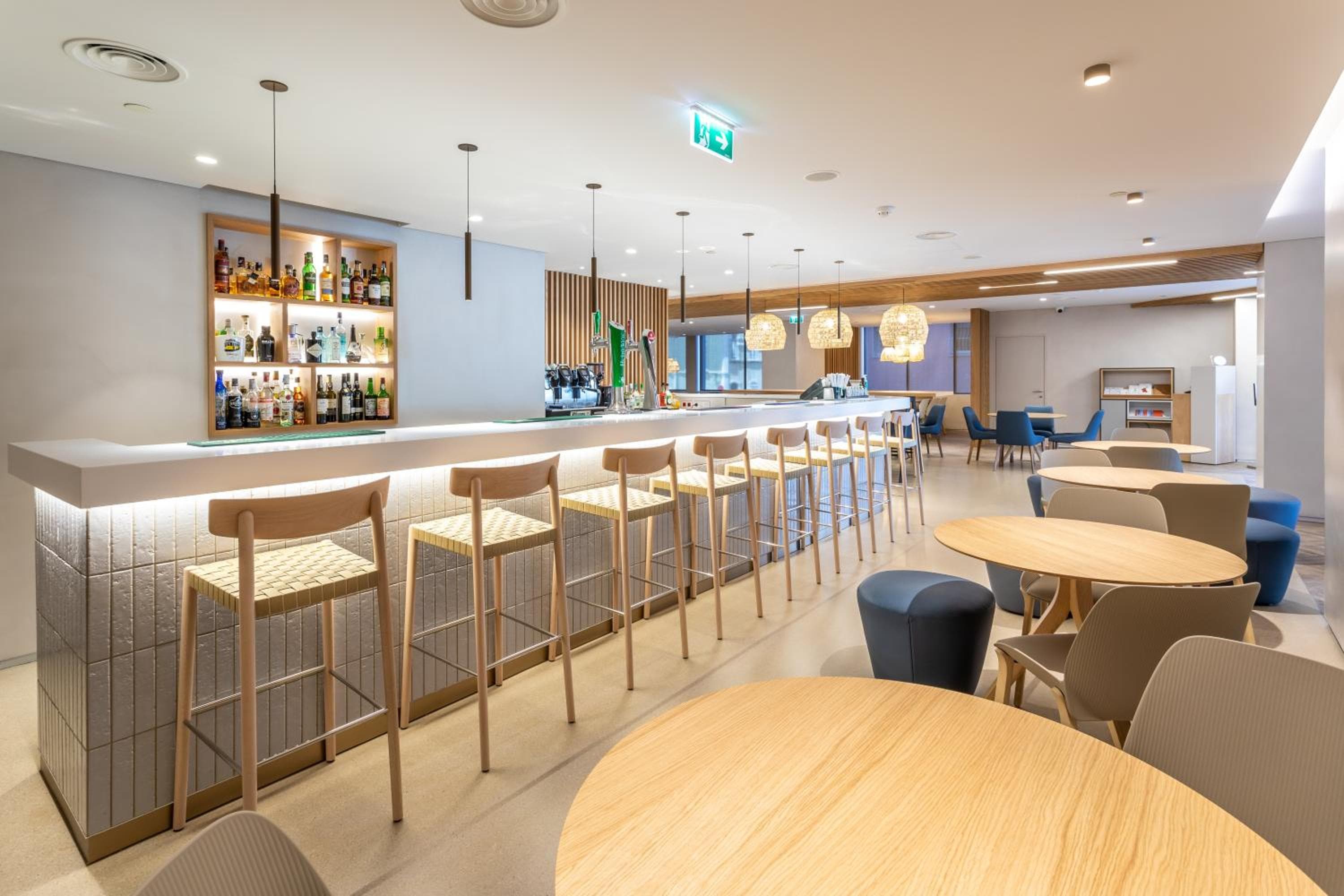 Holiday Inn Lisbon by IHG — 7