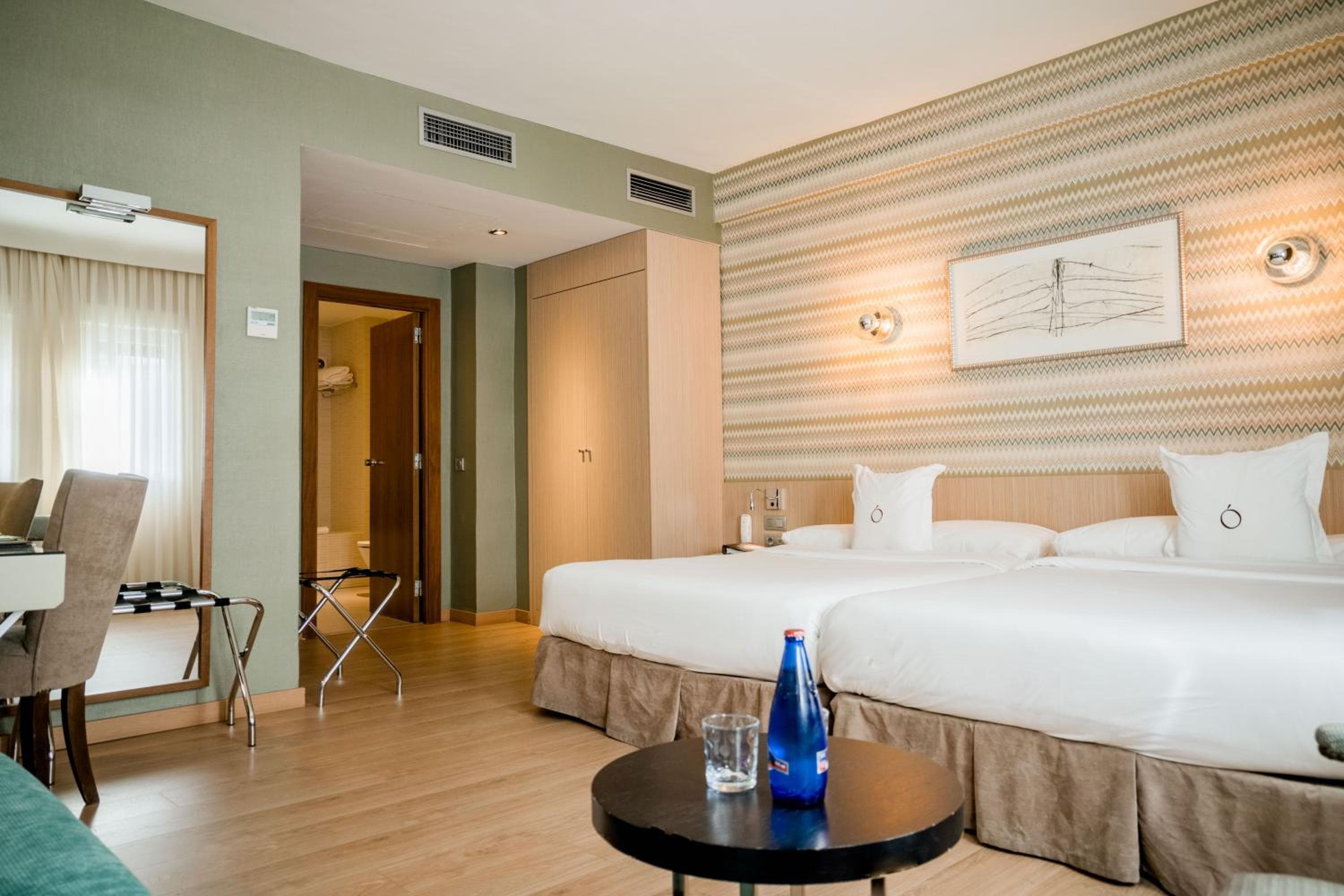 Hotel Opera — 15