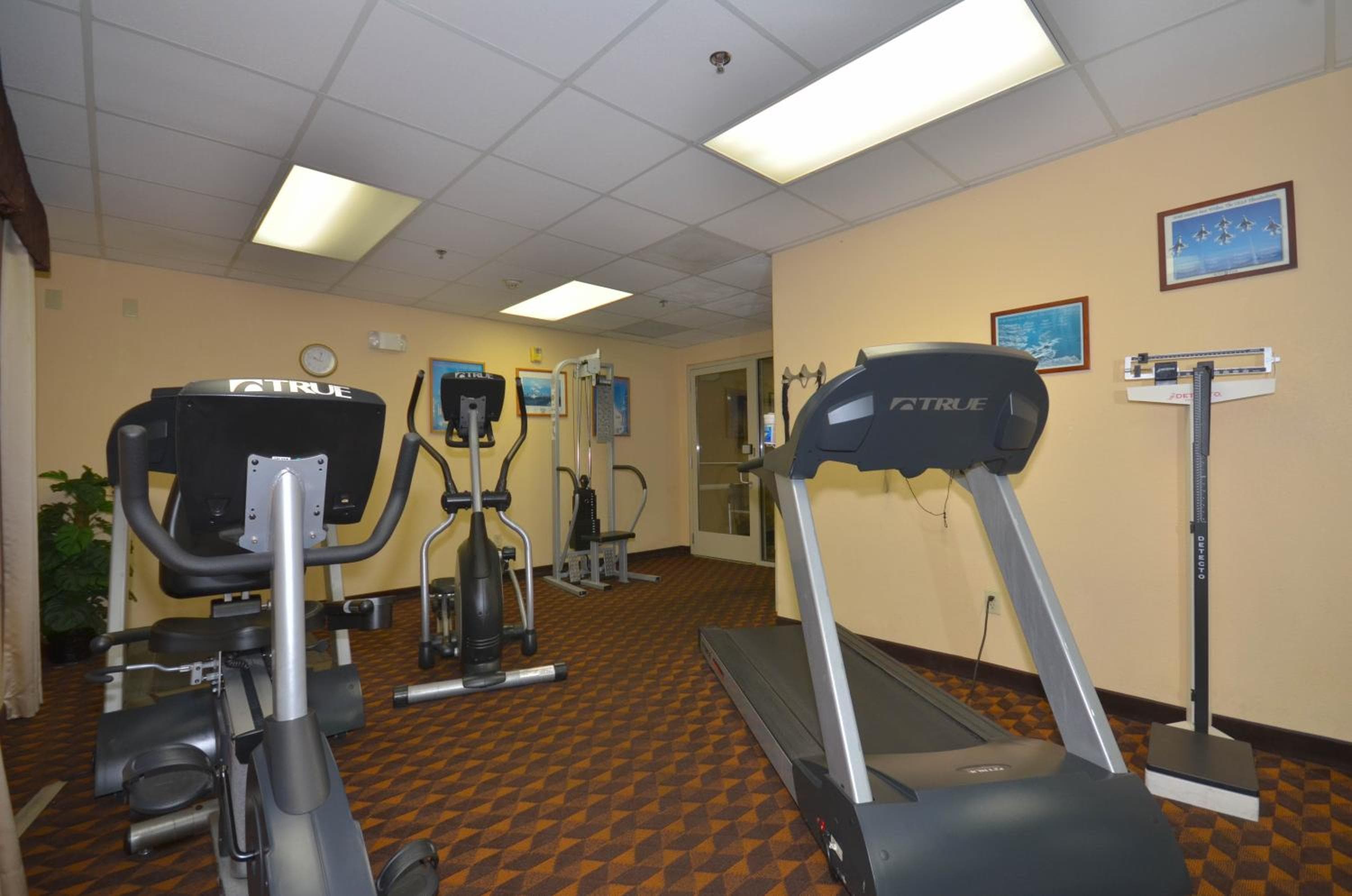 Holiday Inn Express Las Vegas-Nellis, ein IHG Hotel — 14